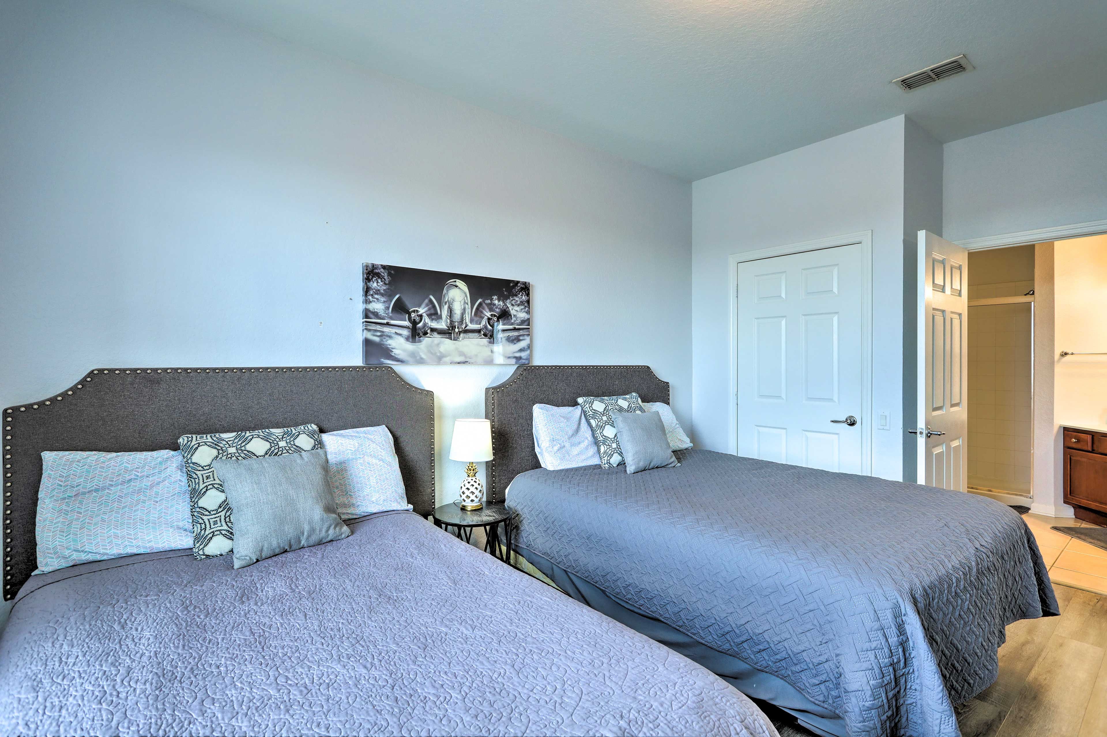 Bedroom 3 | Hangers