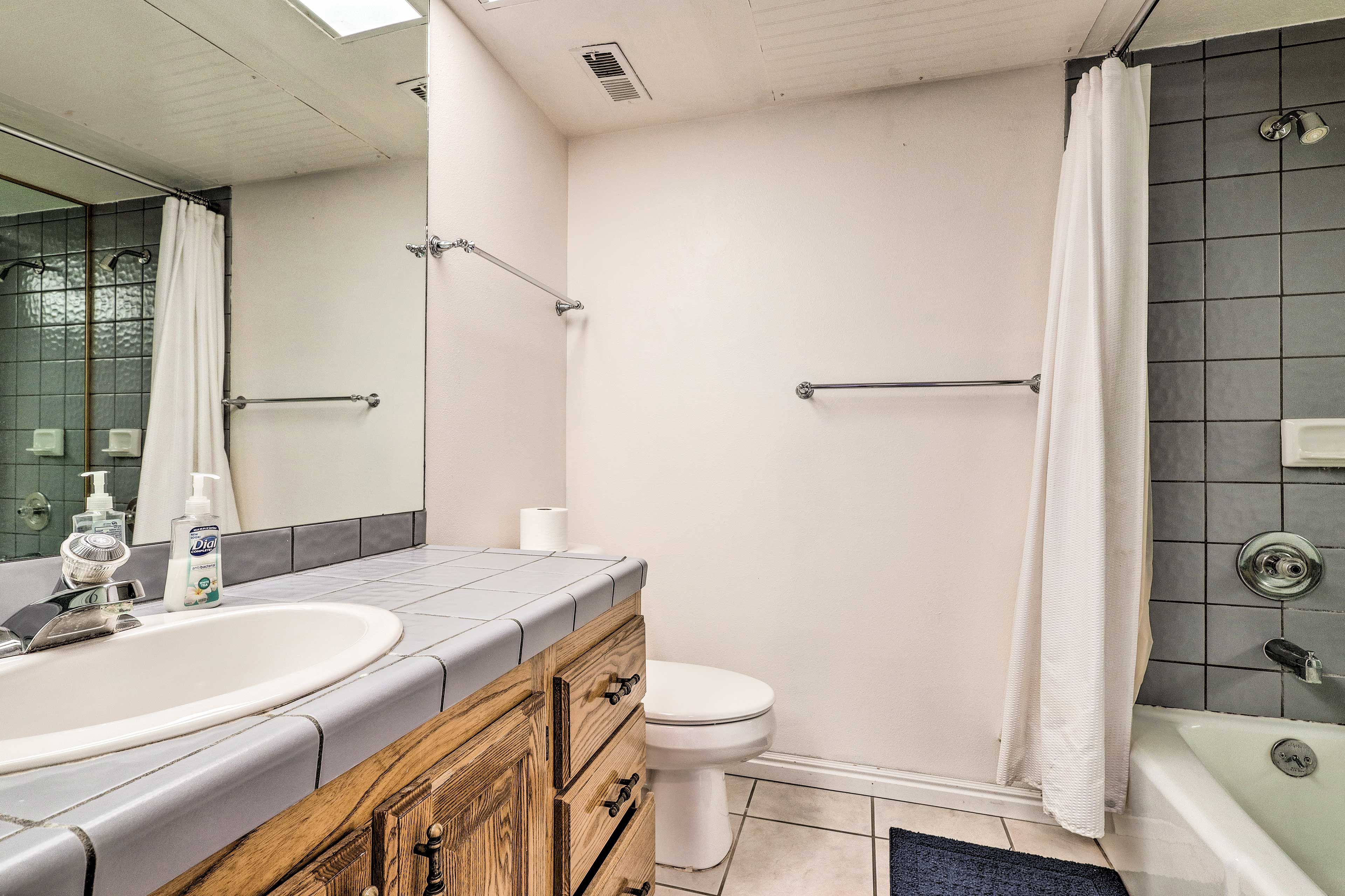 Full Bathroom
