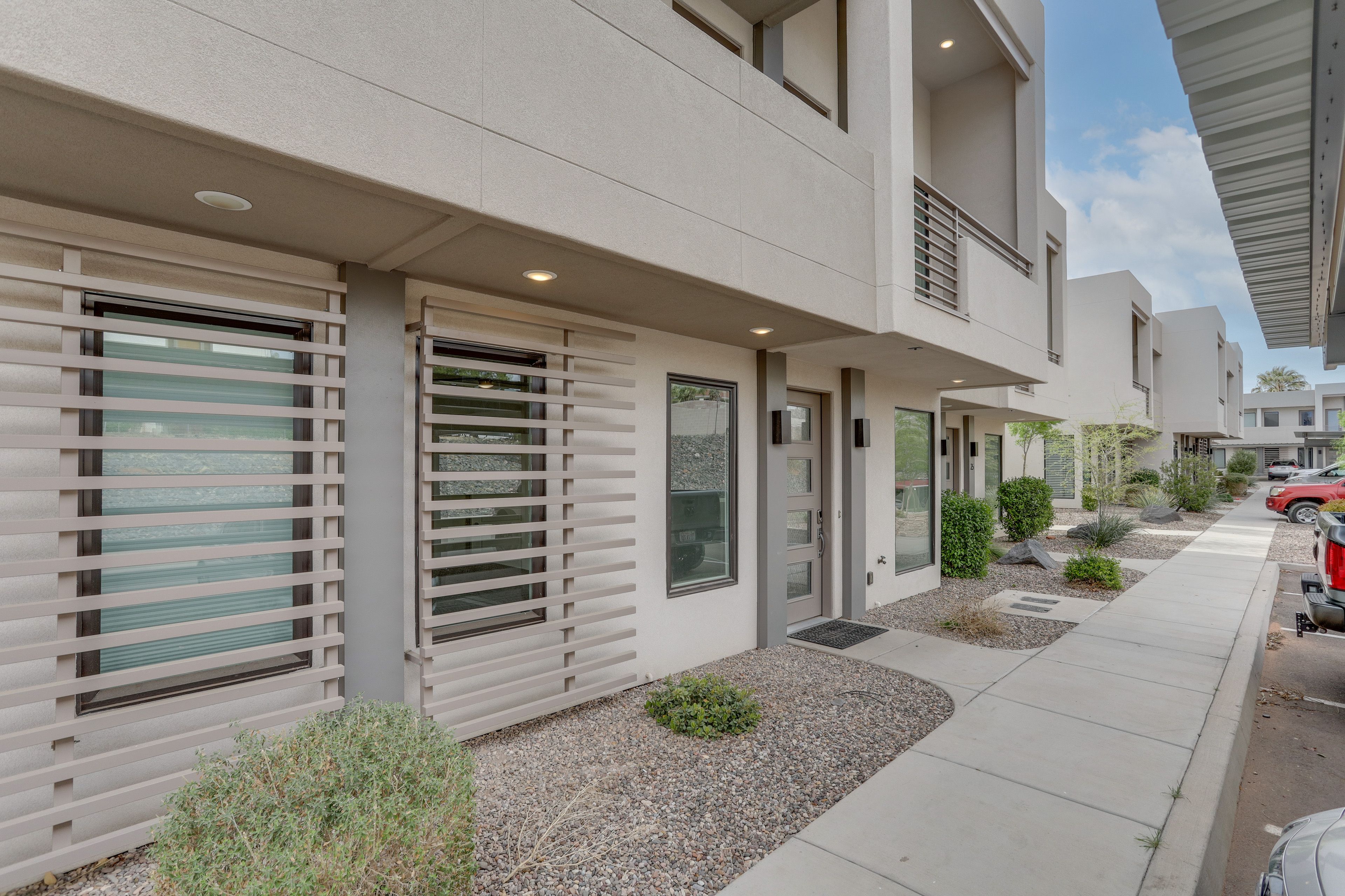 Home Exterior | Free Street Parking