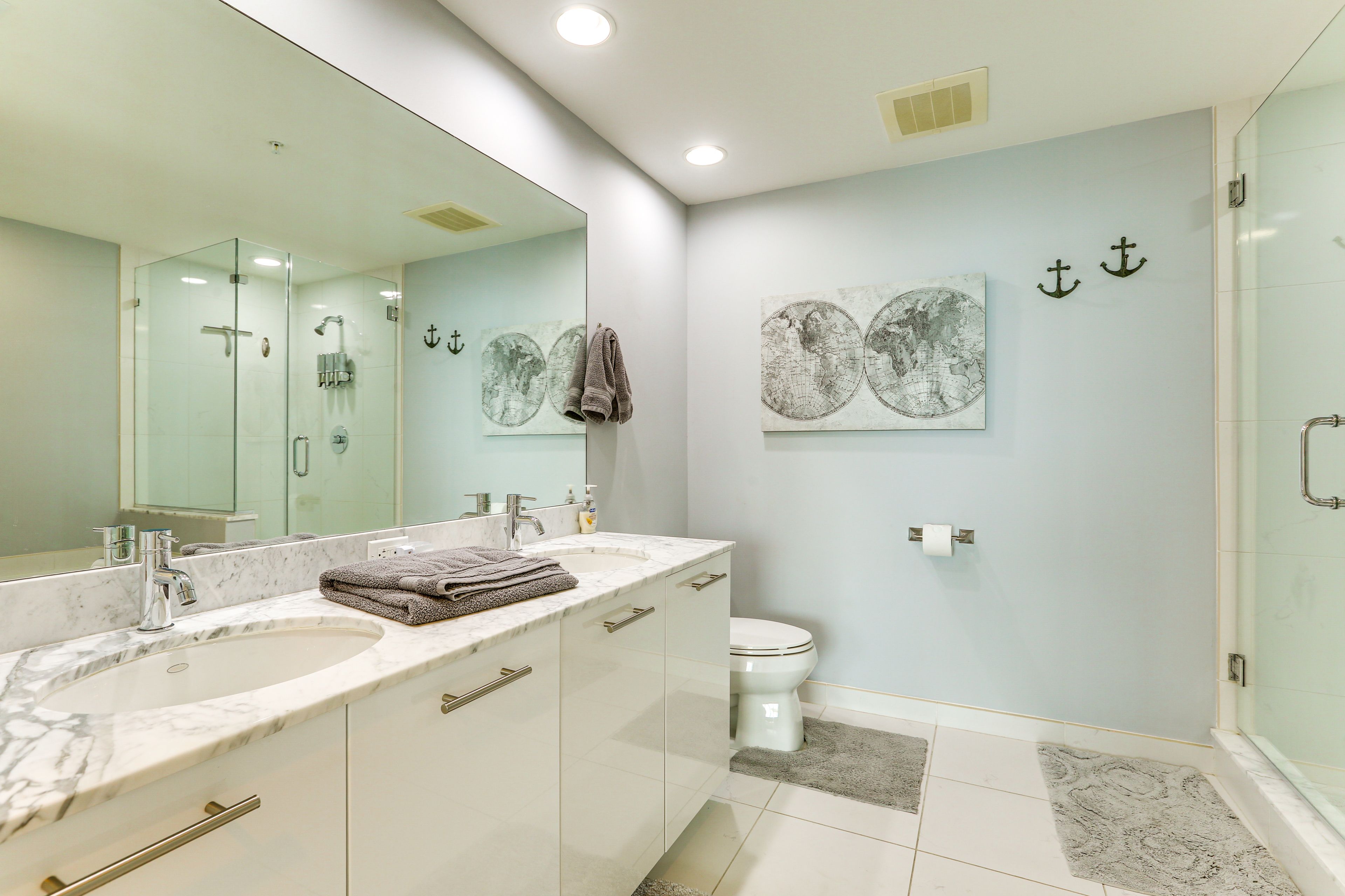 Full Bath | Towels | Hair Dryer