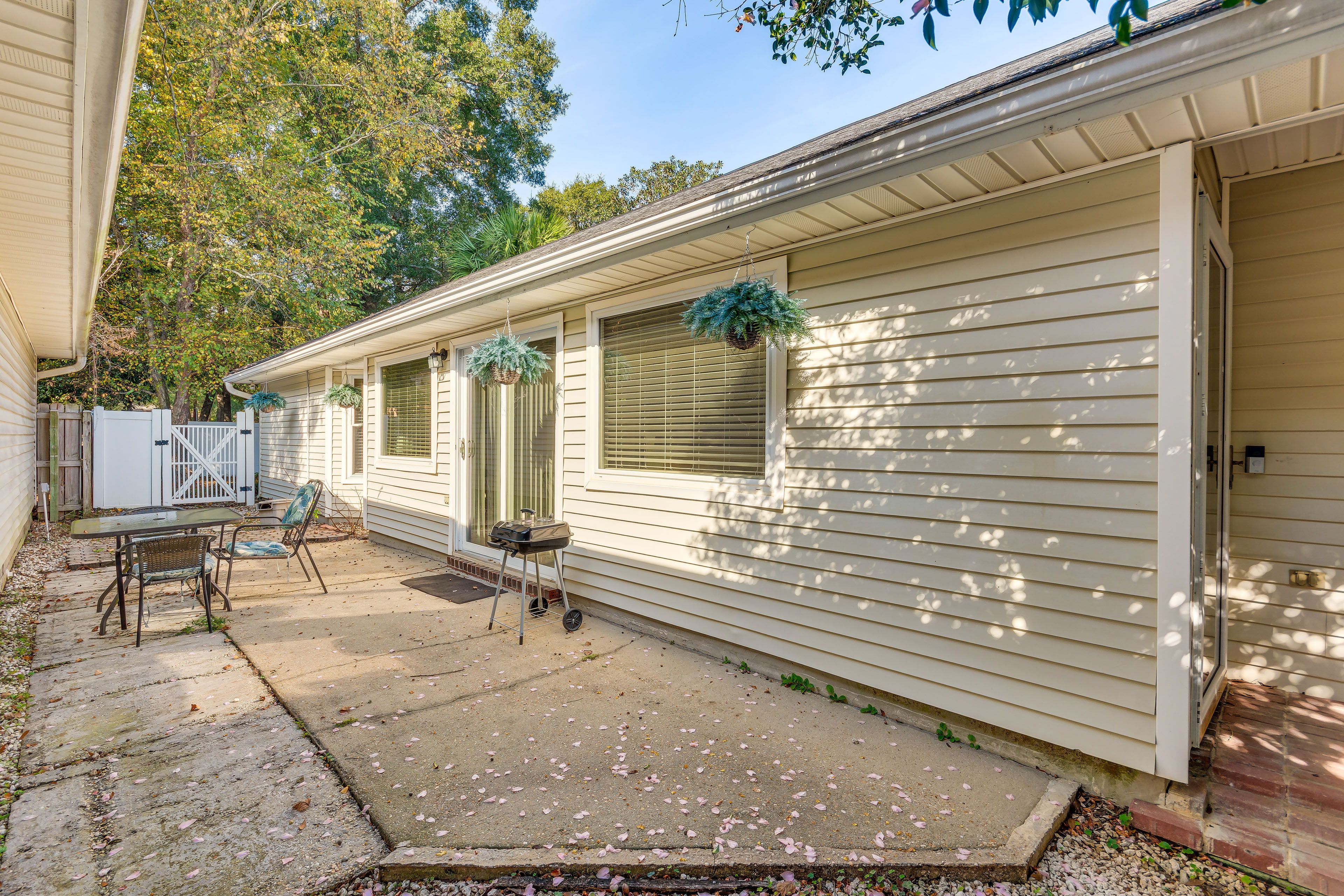 Side Patio | Outdoor Dining | Charcoal Grill