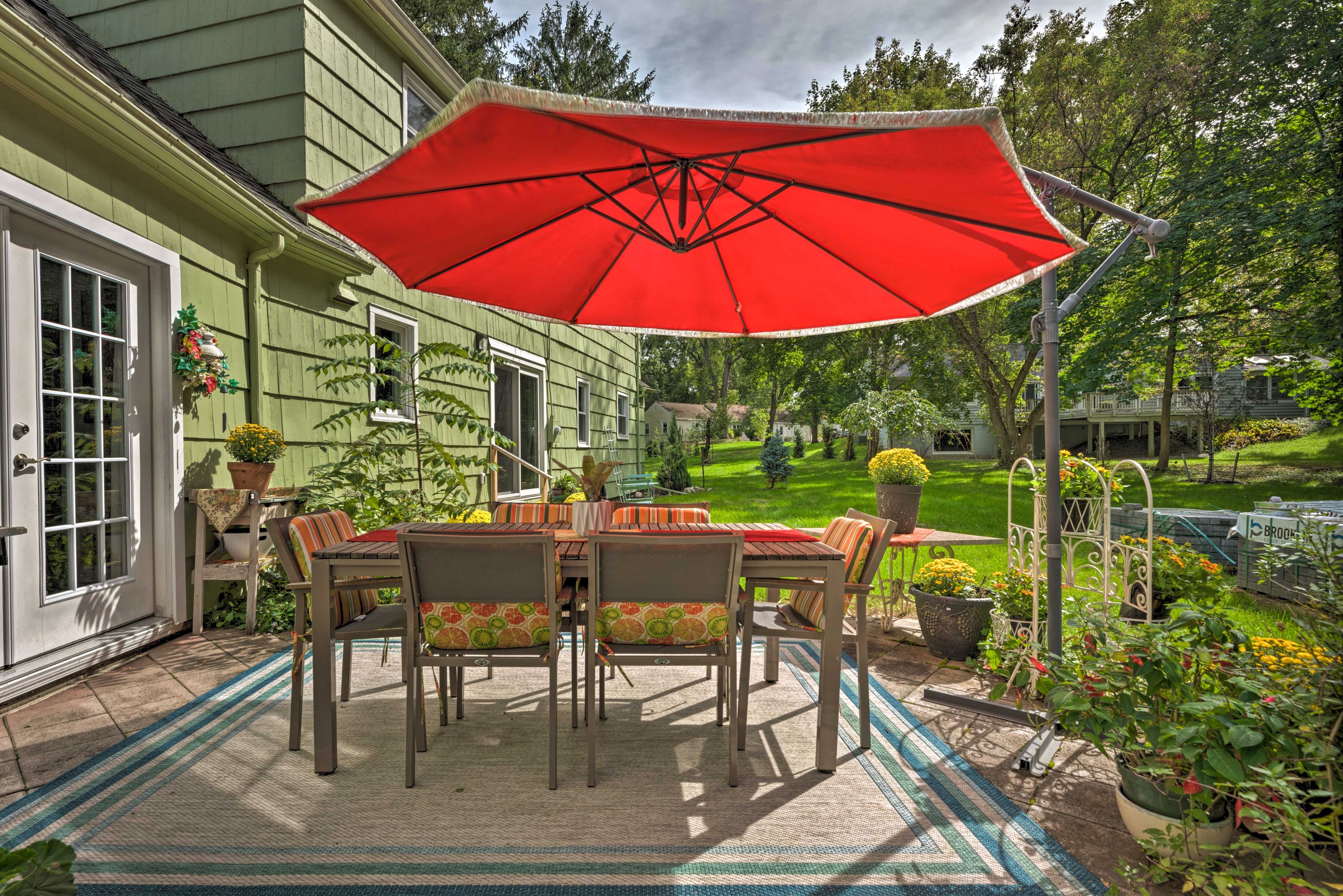 Patio | Outdoor Dining Area