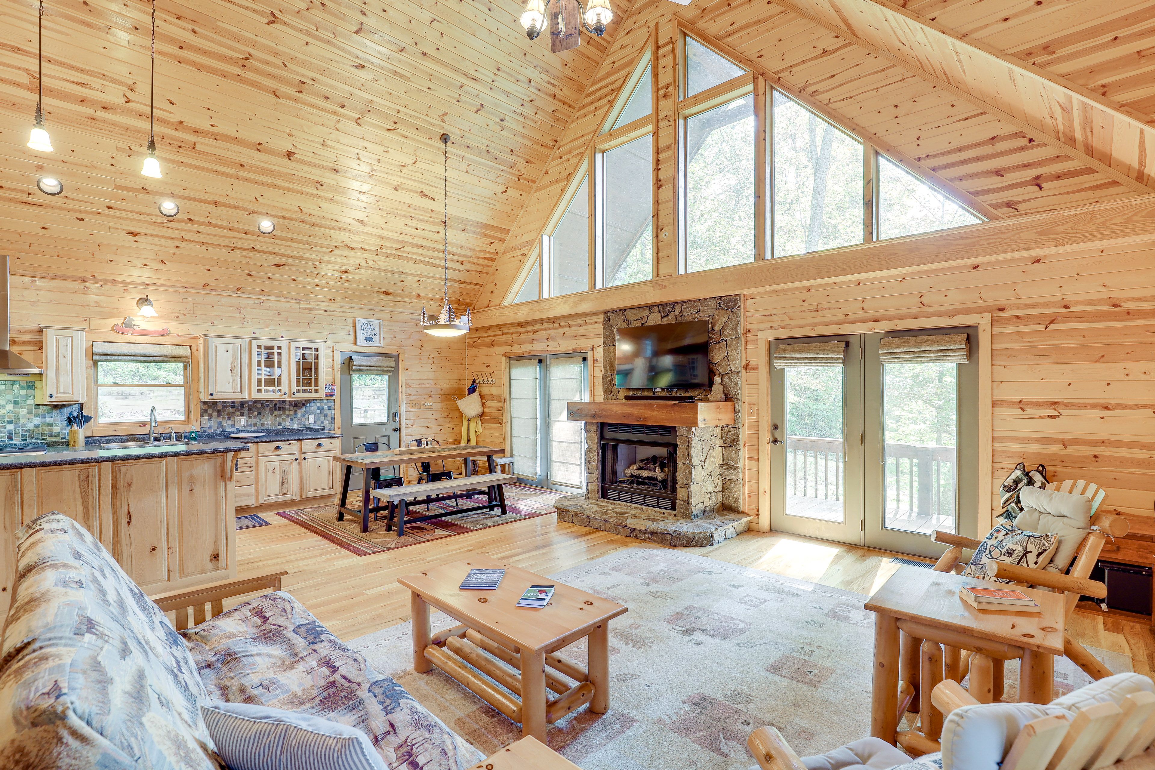 Burnsville Vacation Rental | 3BR | 3.5BA | 2,700 Sq Ft | Stairs Required