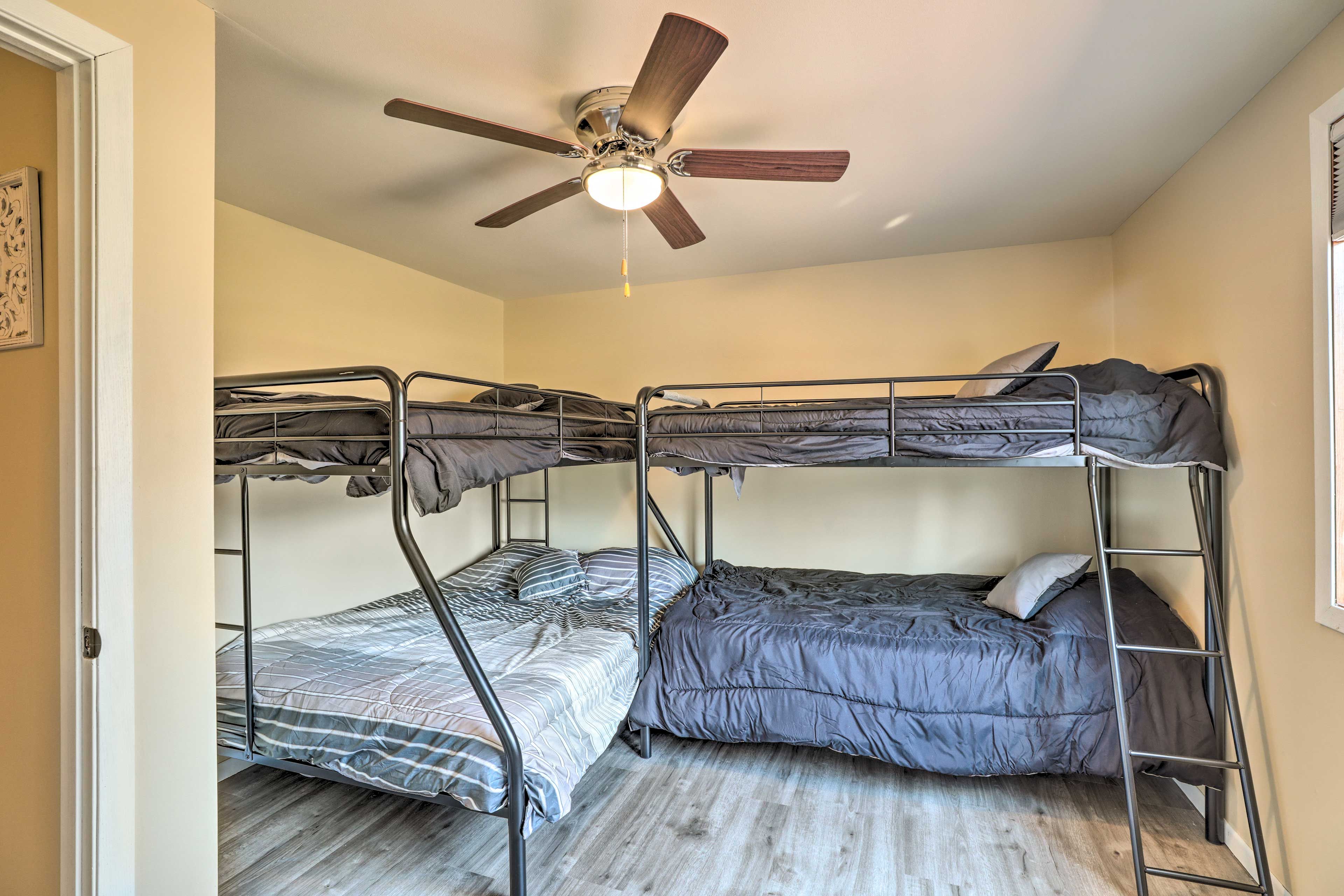 Bedroom 3 | Twin/Full Bunk Bed | Twin Bunk Bed