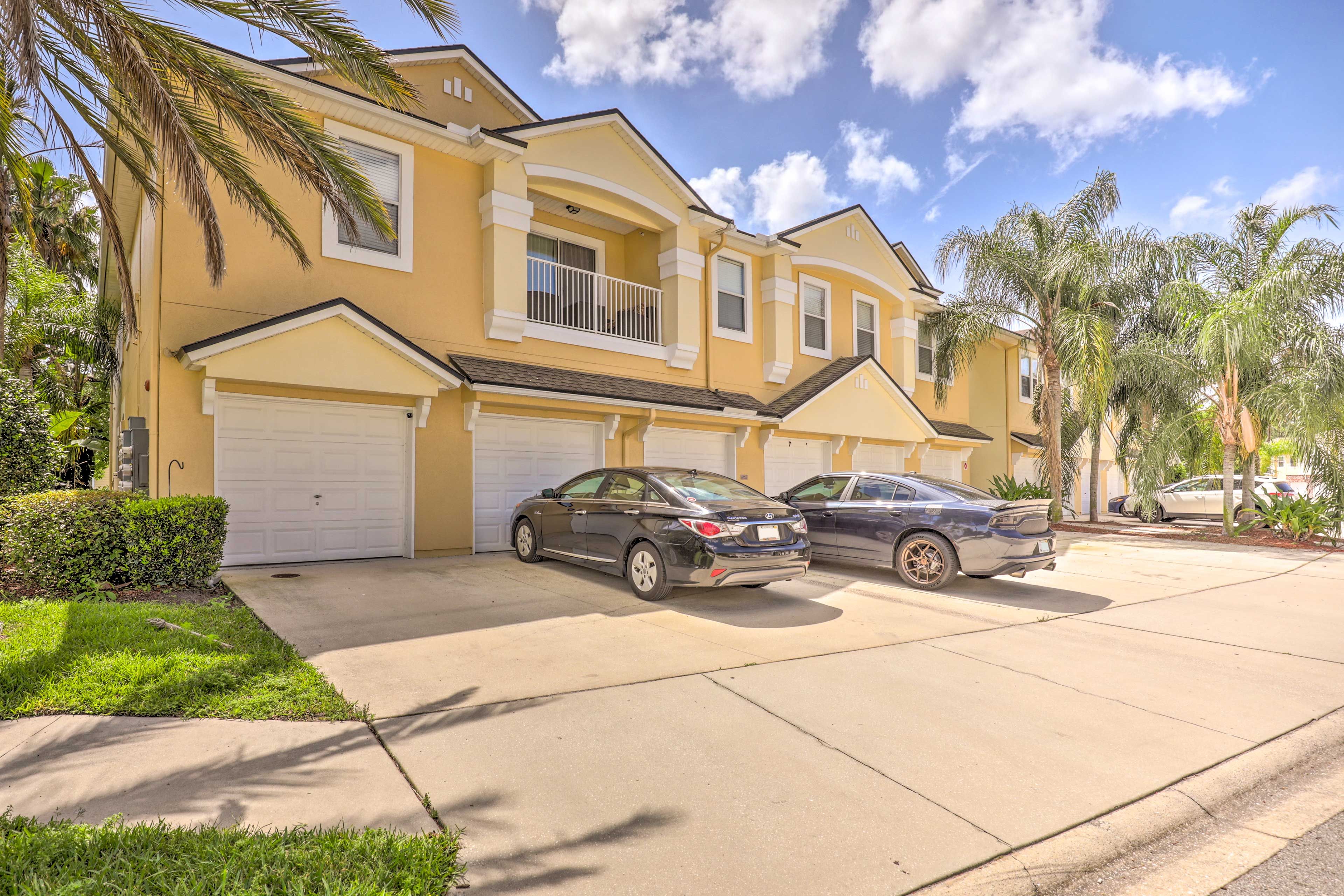 Parking | Driveway (1 Vehicle) | Free Street Parking
