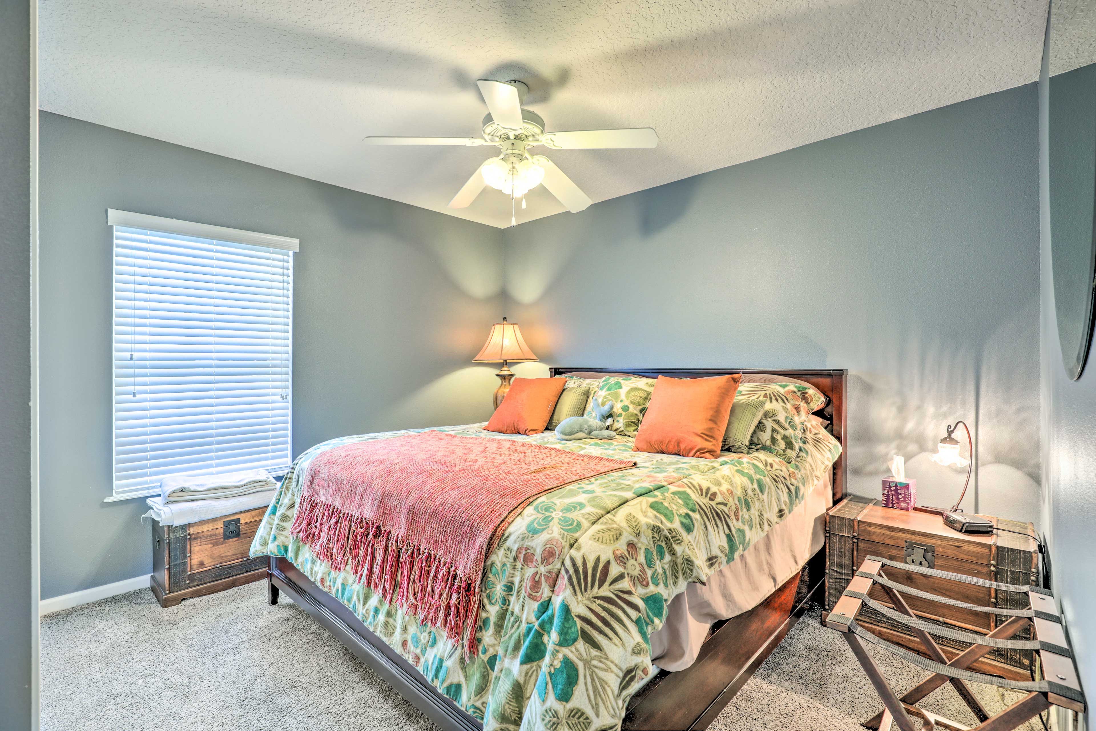 Bedroom 2 | King Bed