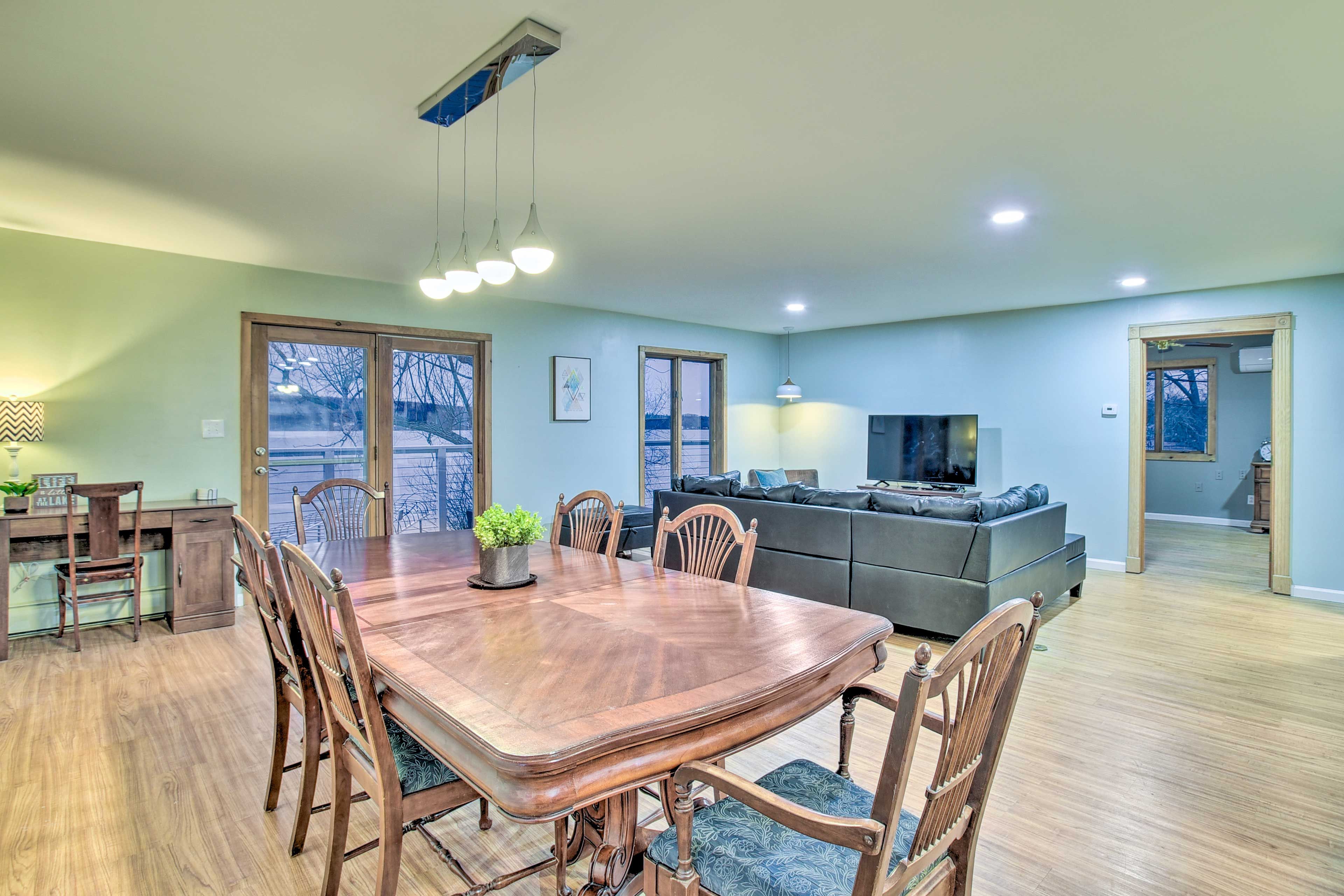 Dining Area | Board Games | Books