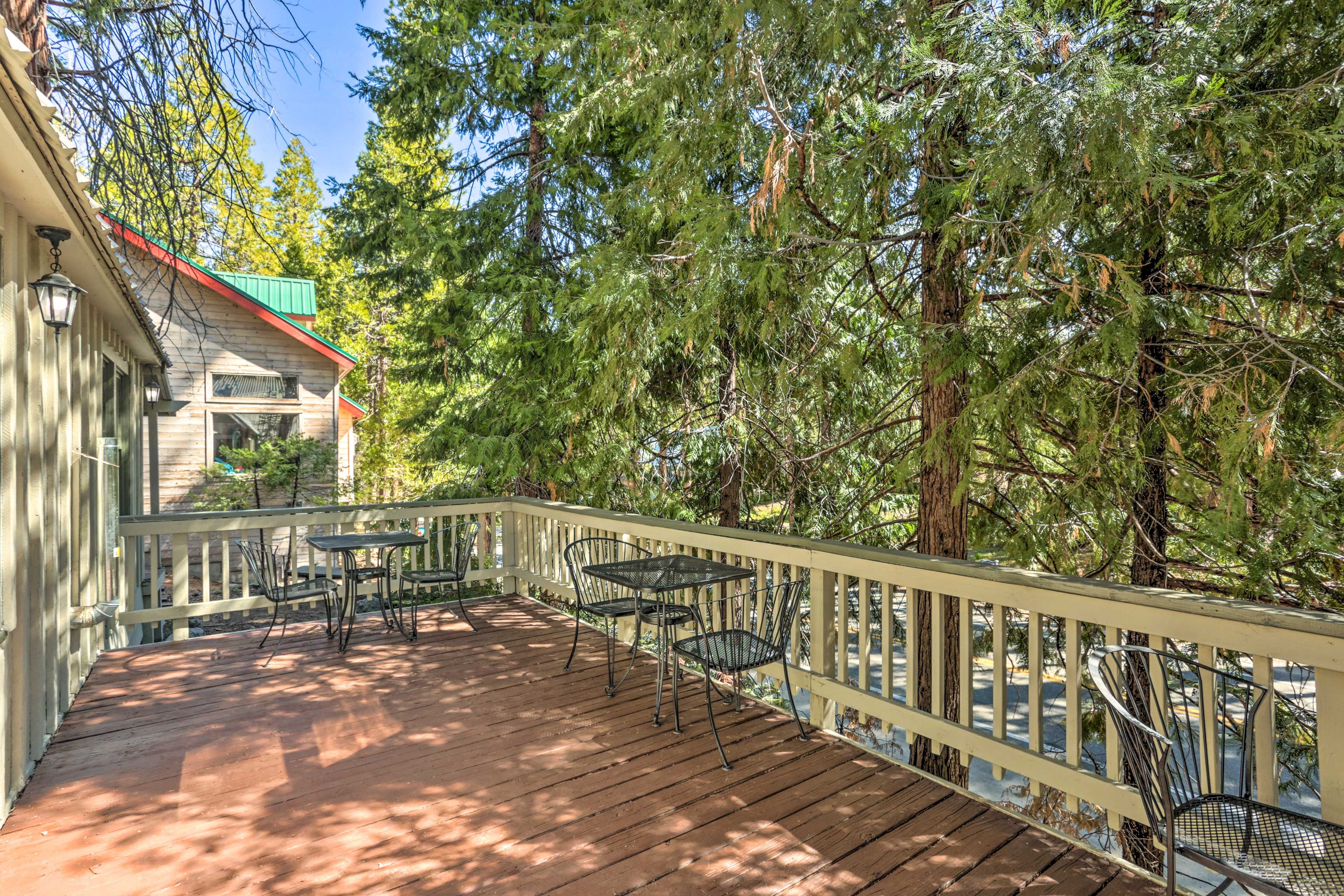 Cabin Exterior | 1st Floor | Wraparound Deck
