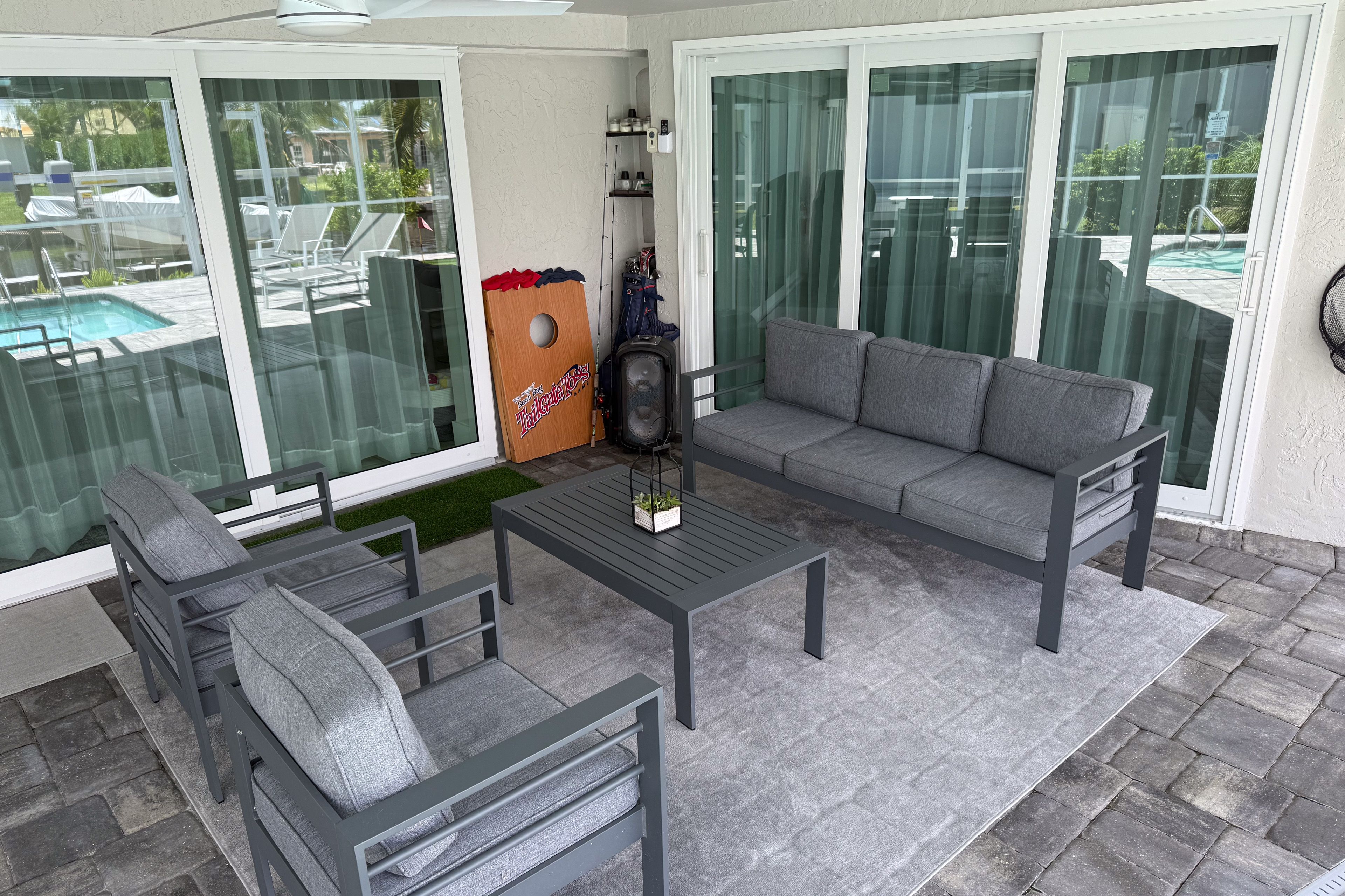 Lanai | Private Pool