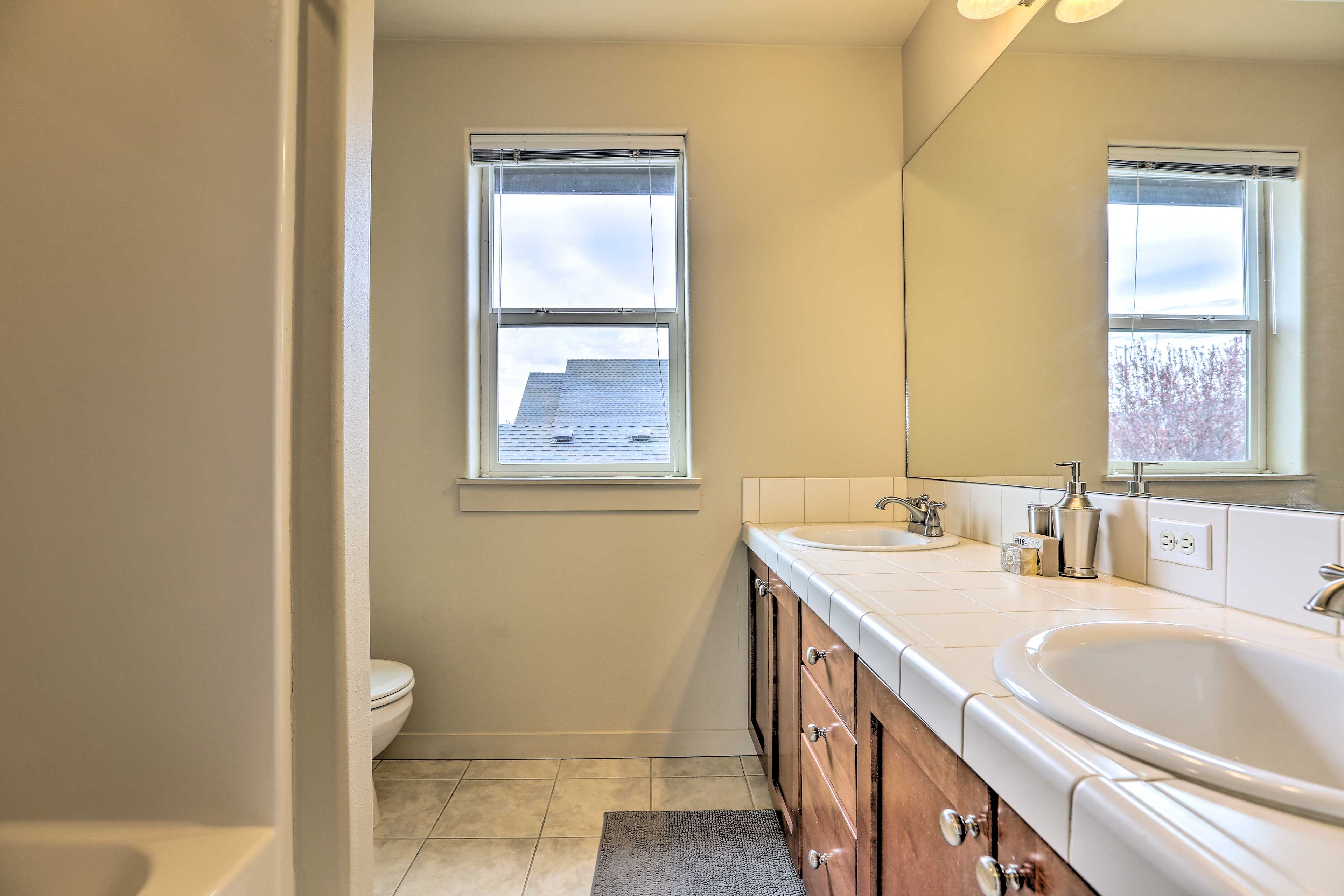 Full Bathroom