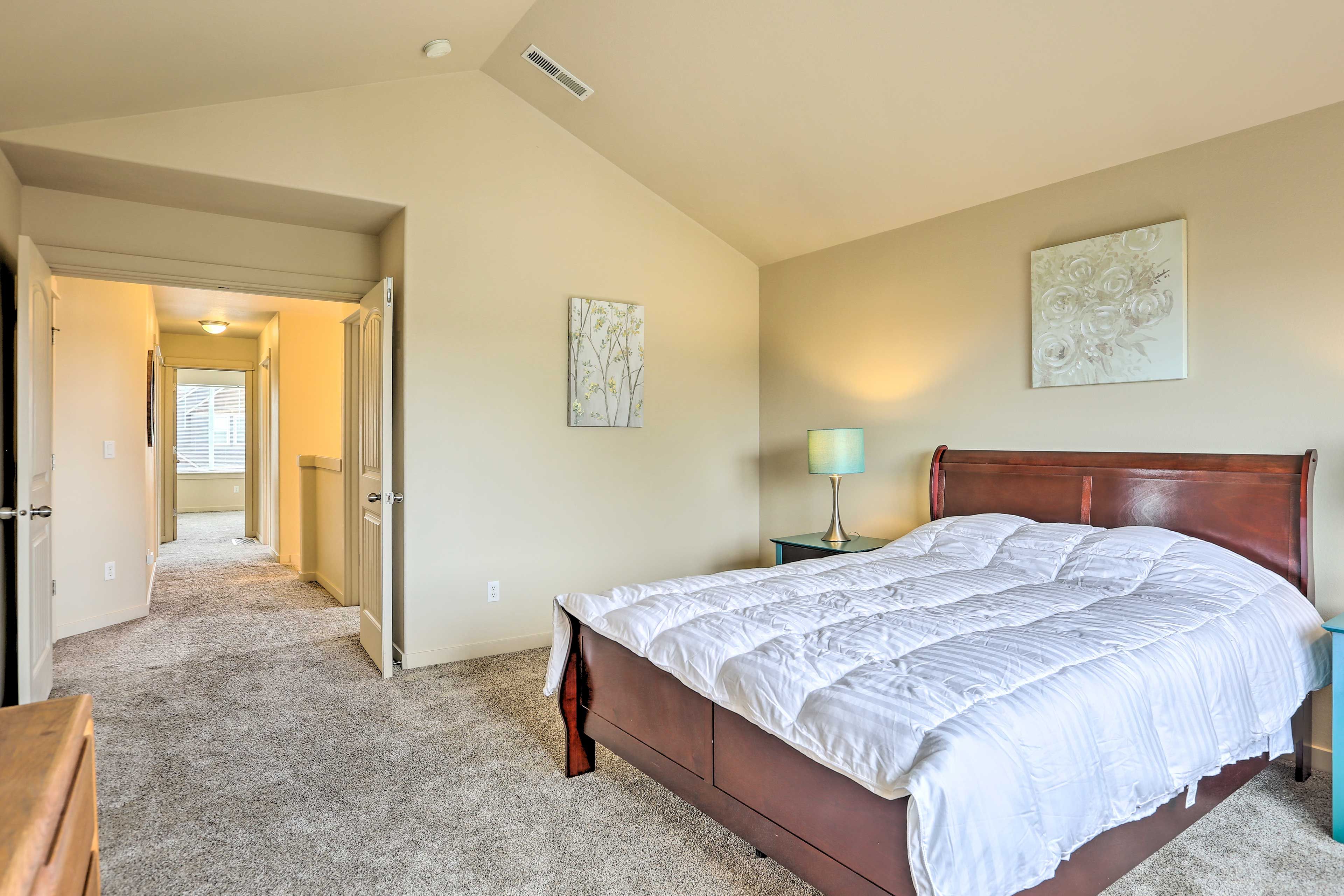 Bedroom 1 | Linens Provided