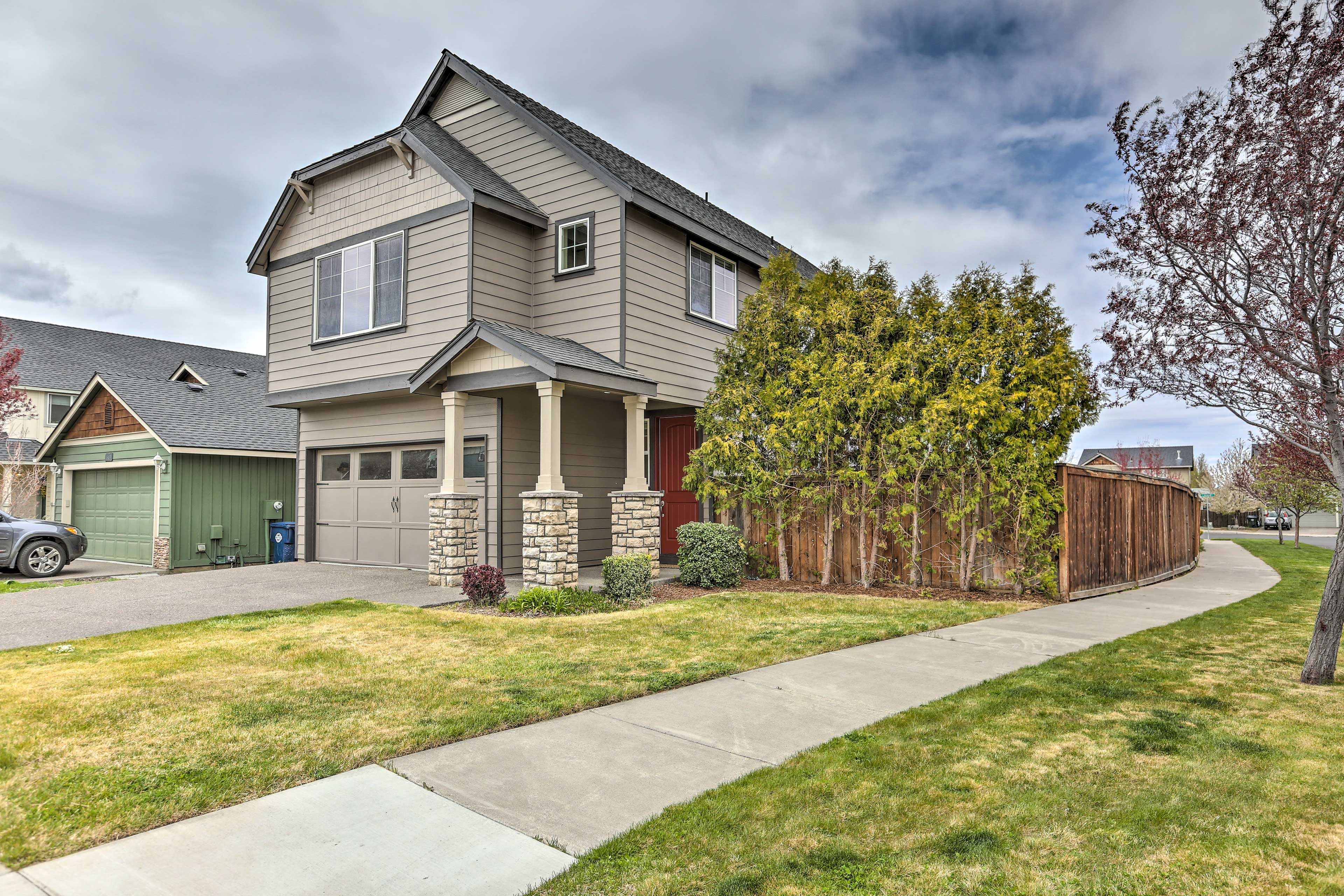 Property Exterior | Free Street Parking (First-Come, First-Served)