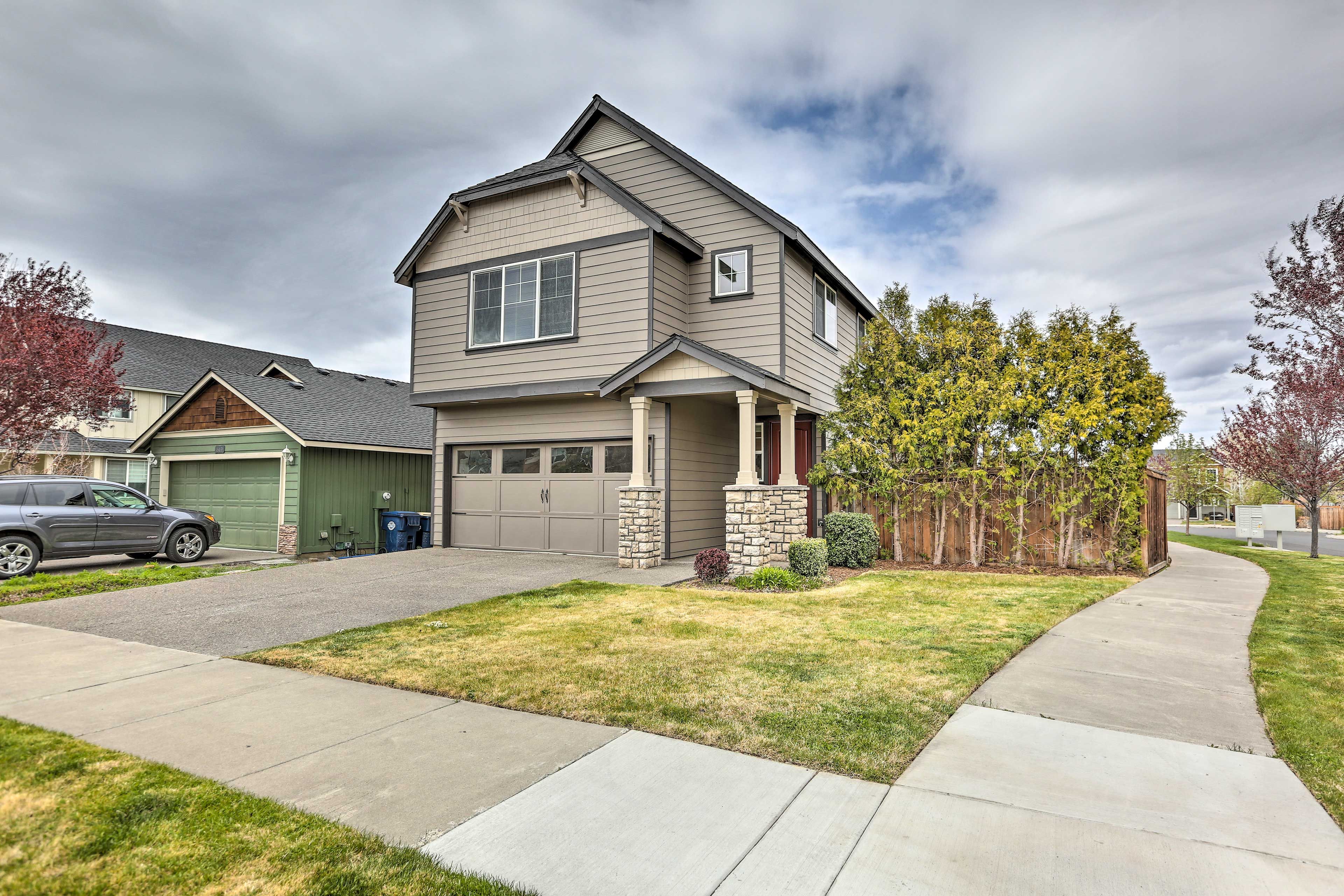 Property Exterior | Driveway Parking (2 Vehicles)