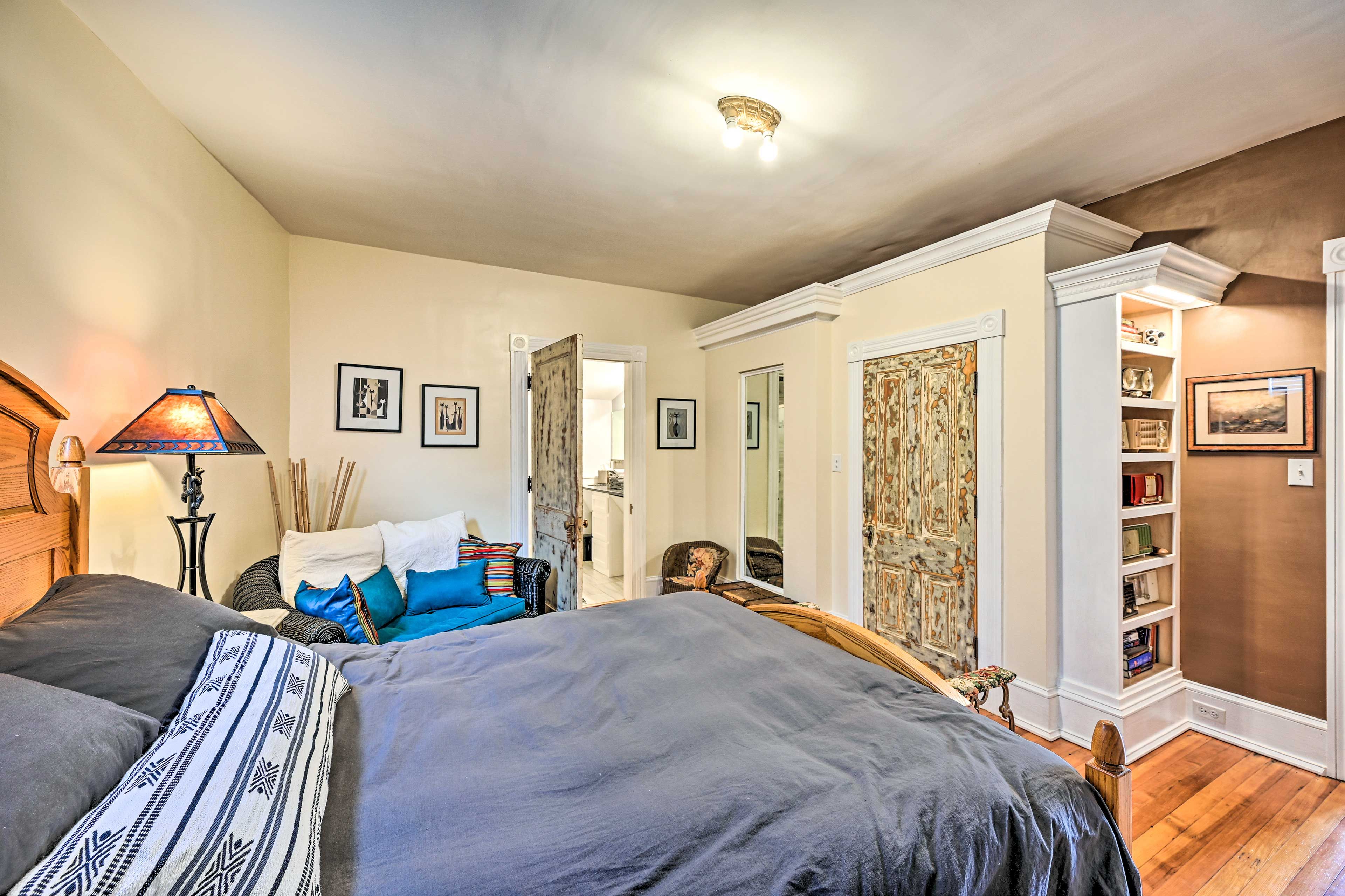 Bedroom 1 | Linens Provided