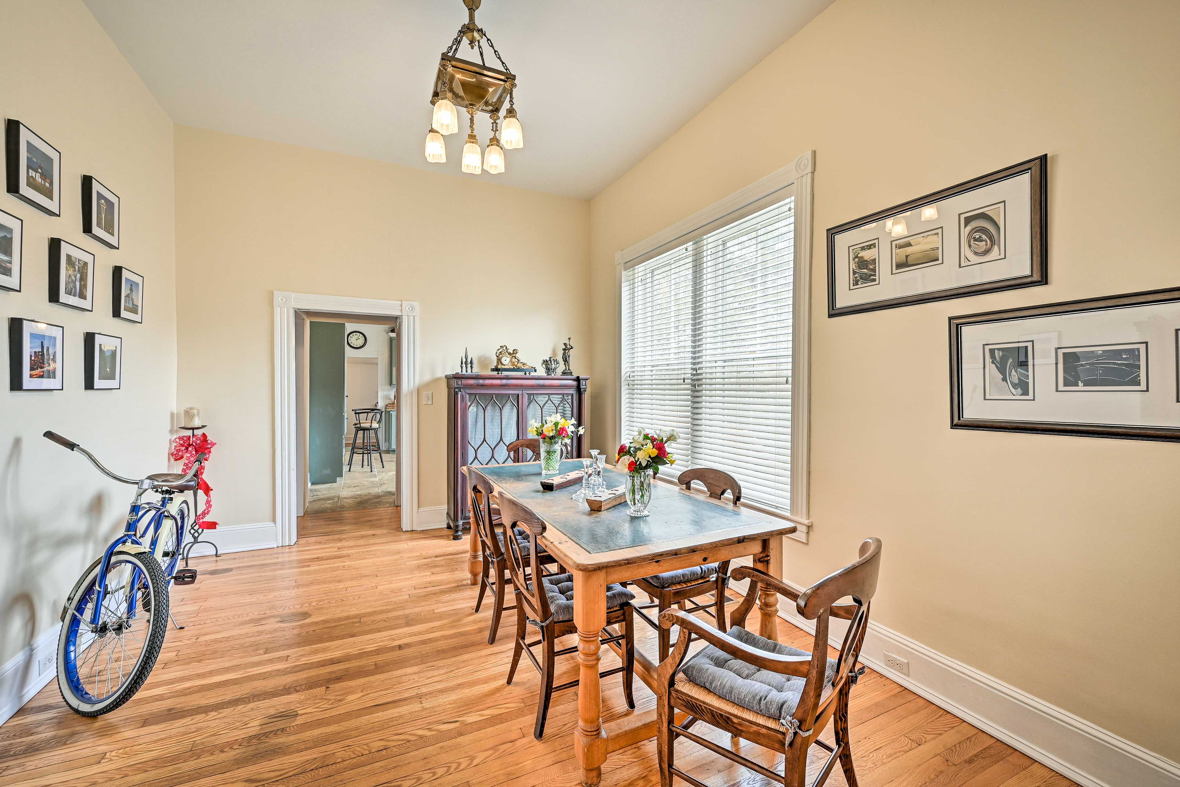 Dining Room | Dishware + Flatware