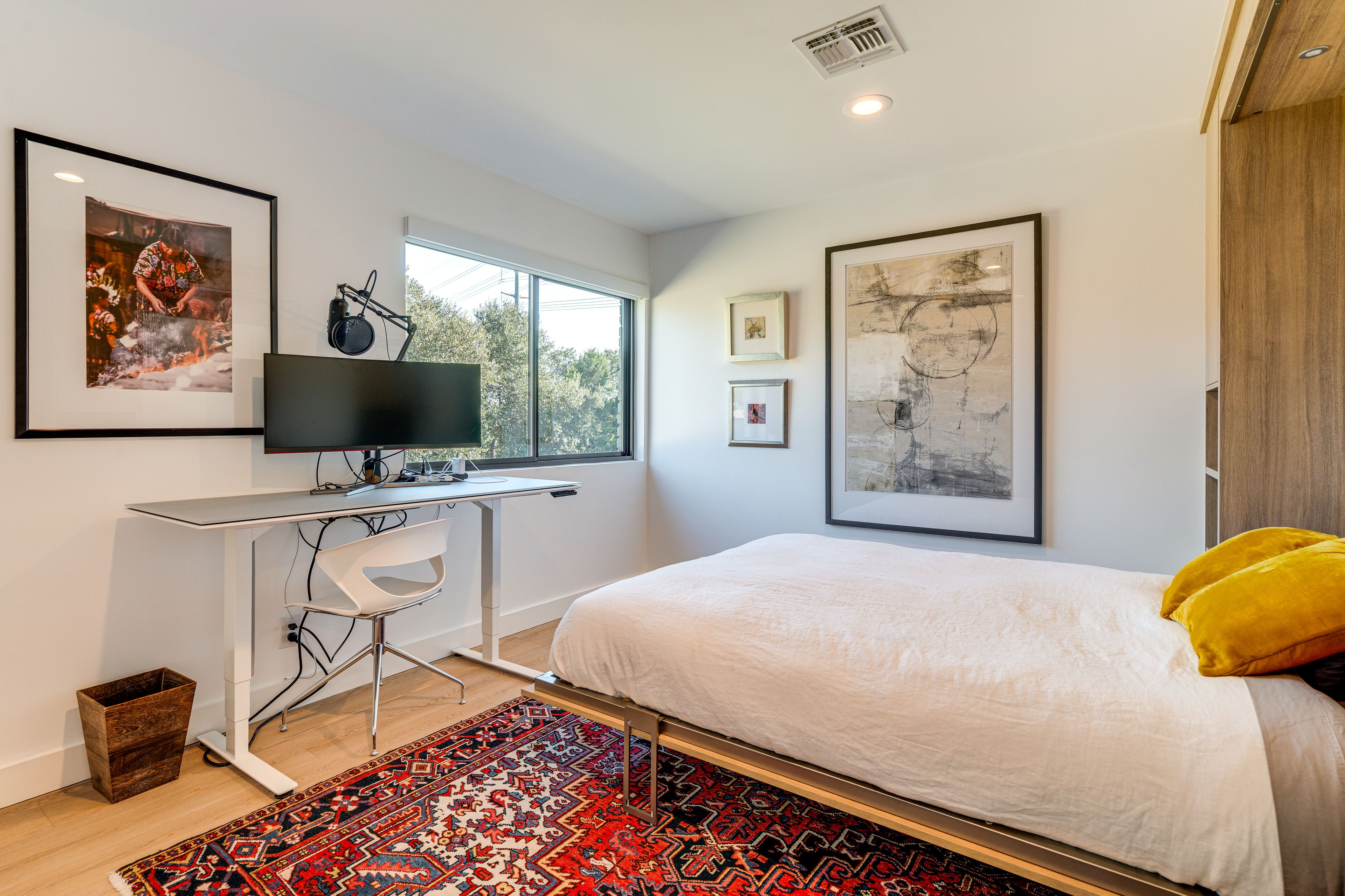 Bedroom 3 | Queen Bed