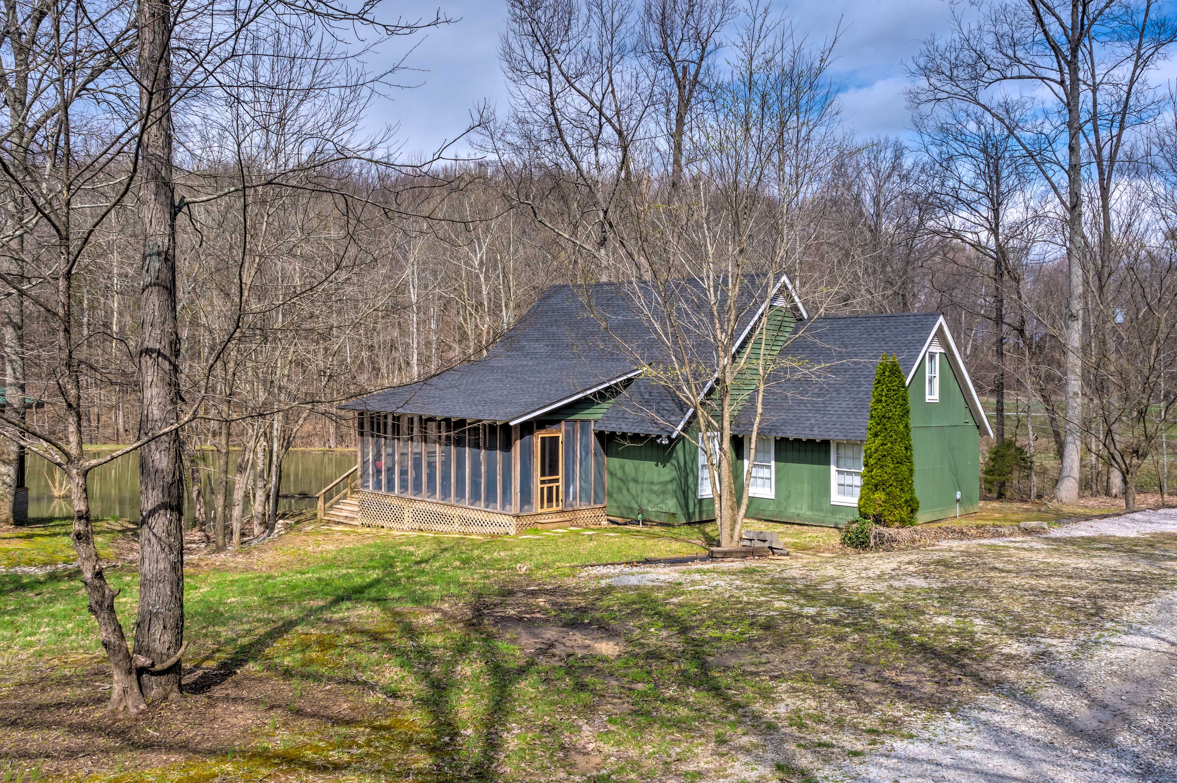 Parking | Gravel Driveway (2 Vehicles) | RV & Trailer Parking Allowed On-Site