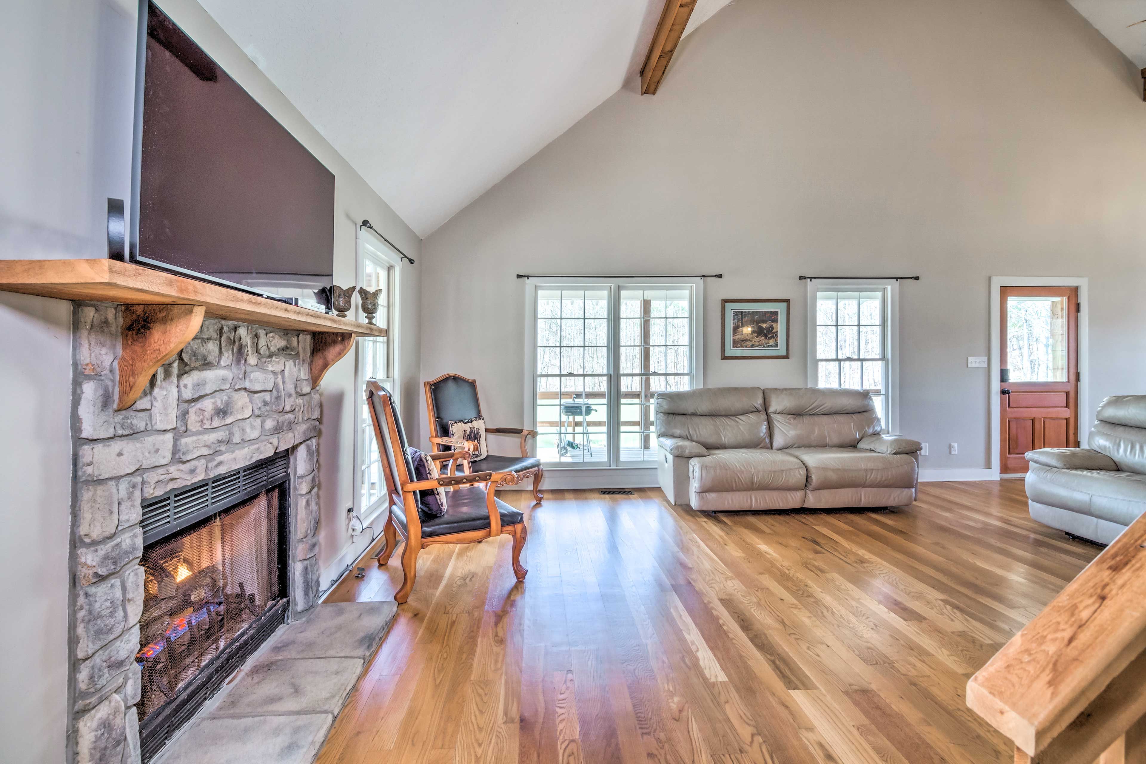 Living Room | Central A/C & Heating