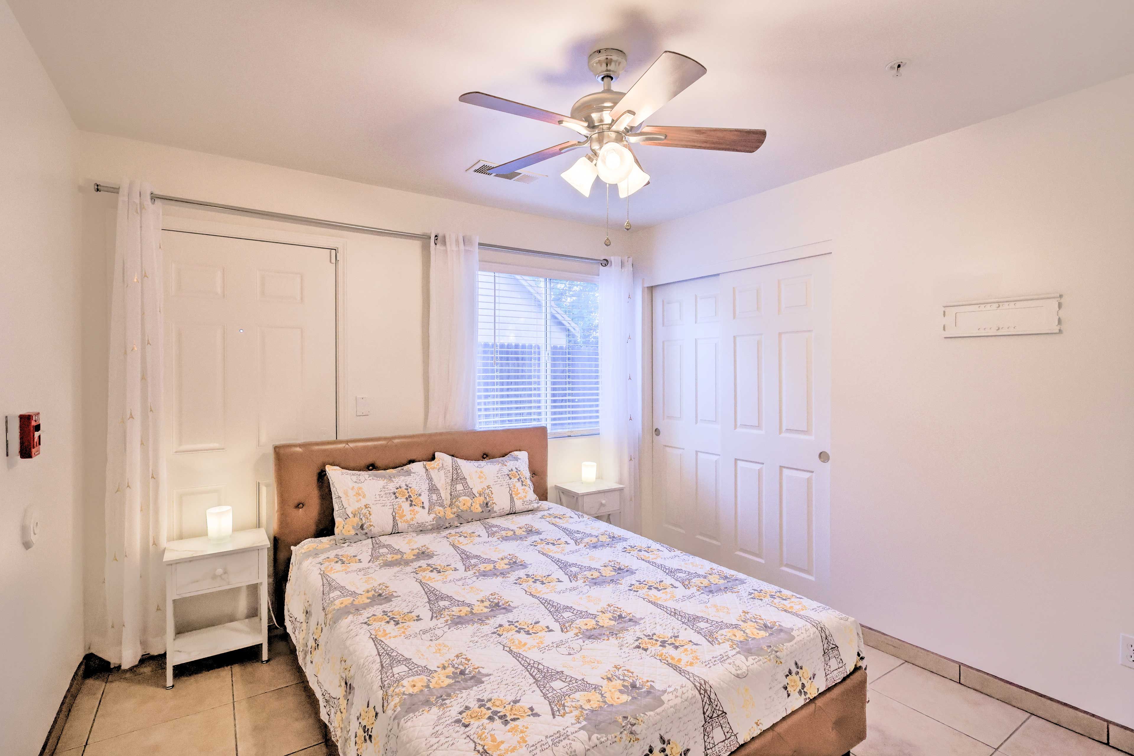 Bedroom 4 | Queen Bed