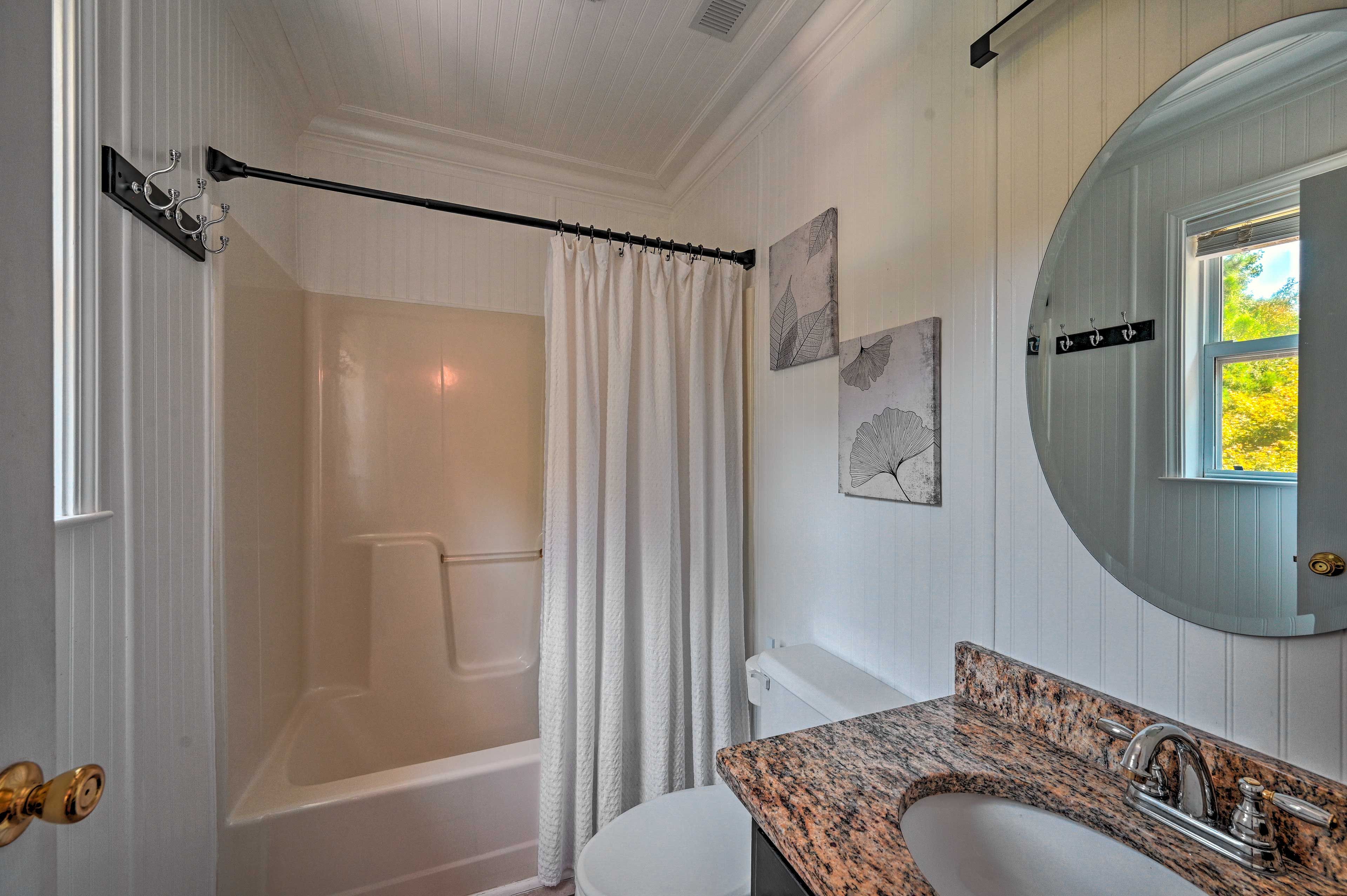 Full Bathroom