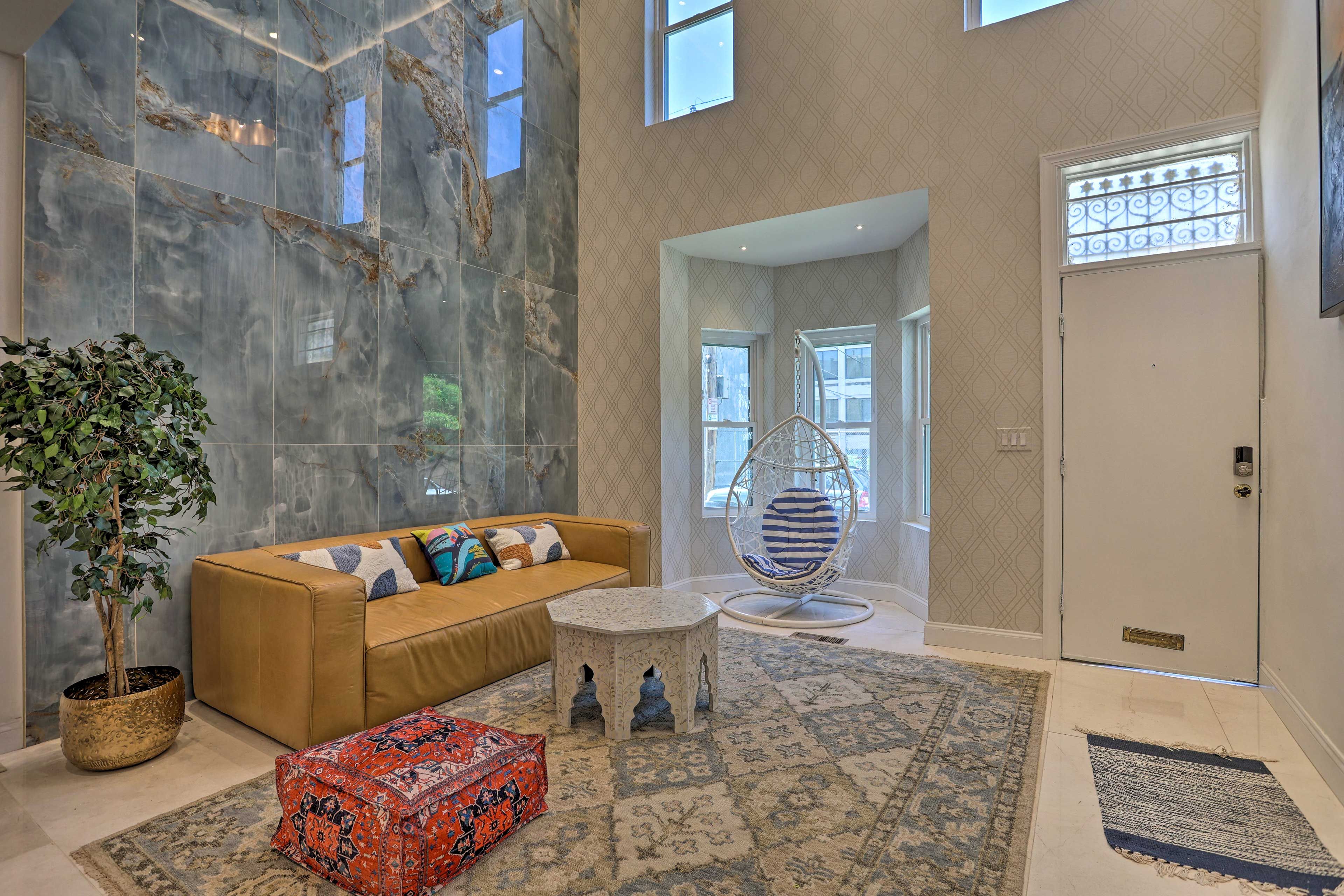 Living Room | Home Entrance | Free WiFi