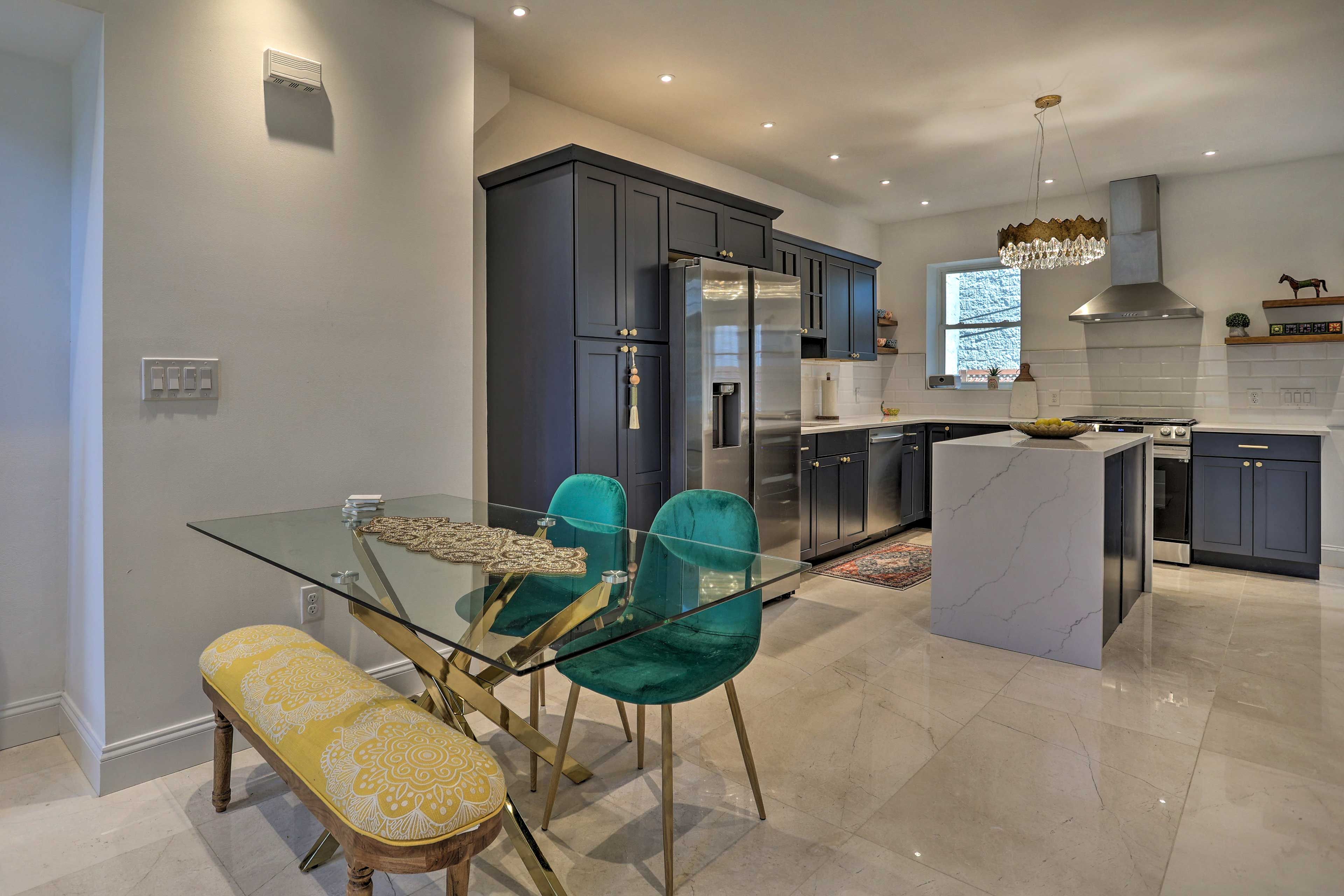 Gourmet Kitchen | Central Air Conditioning