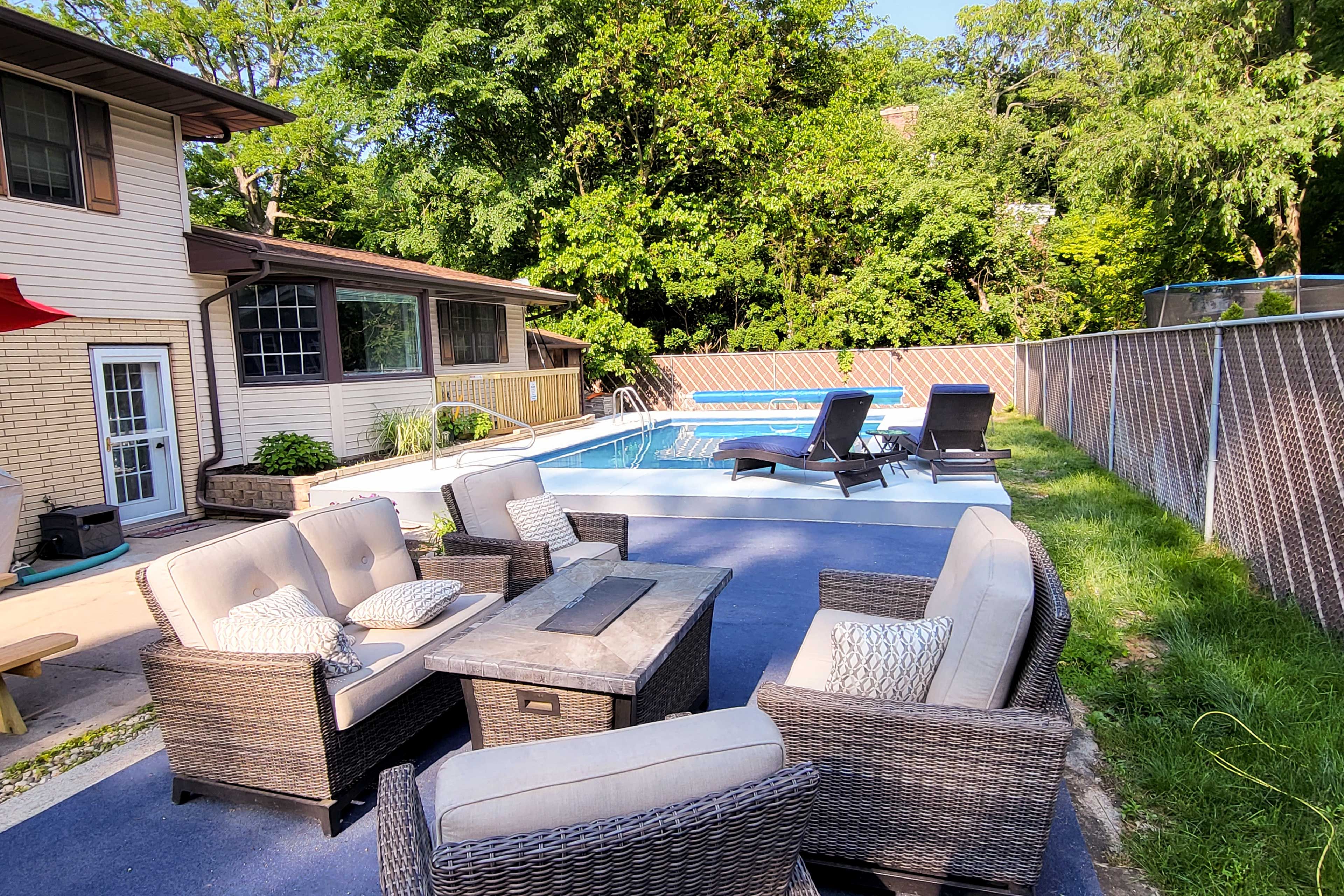 Michigan City Vacation Rental | 5BR | 3BA | 4,600 Sq Ft | Stairs Required