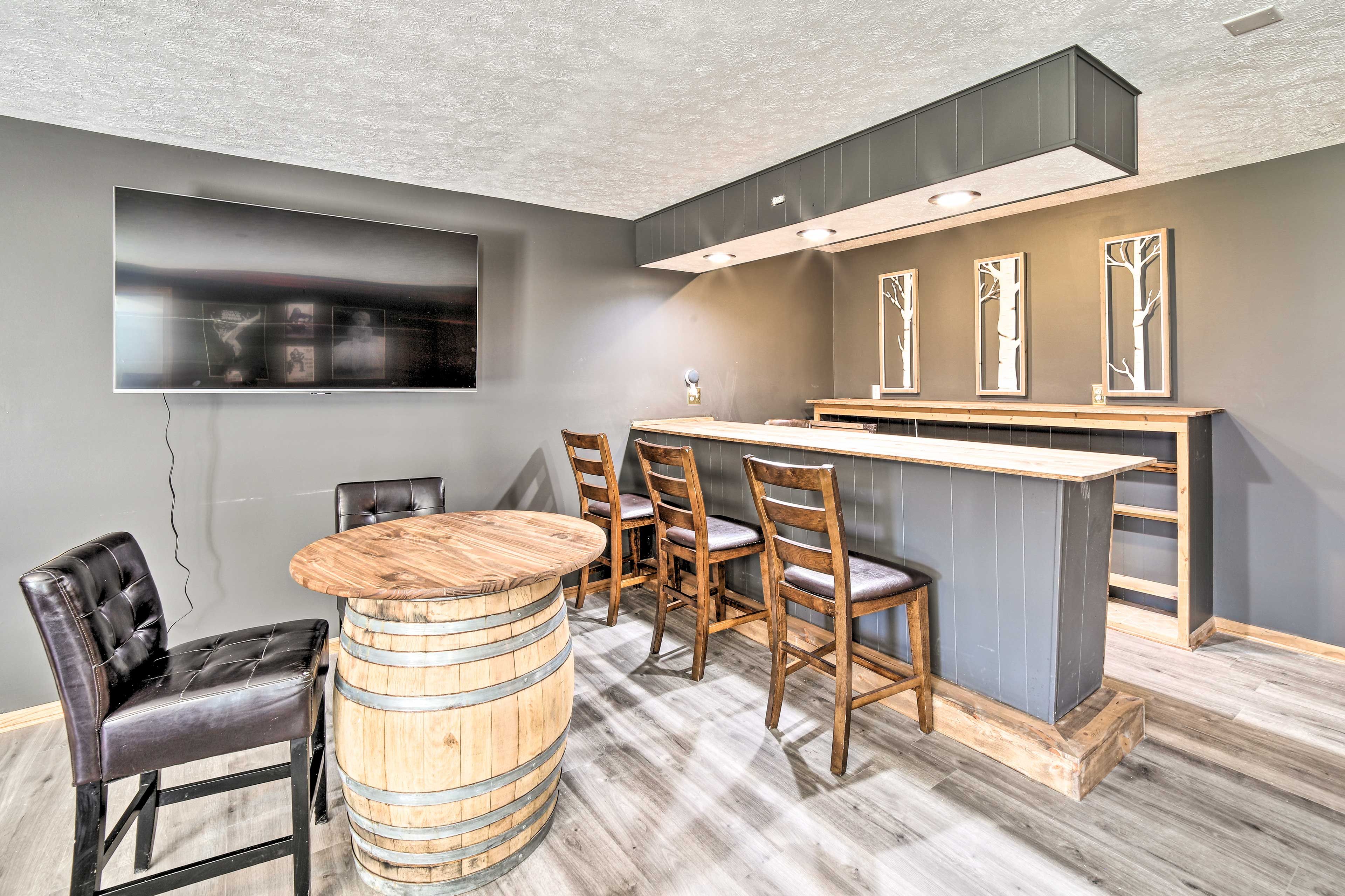 Game Room | Bar