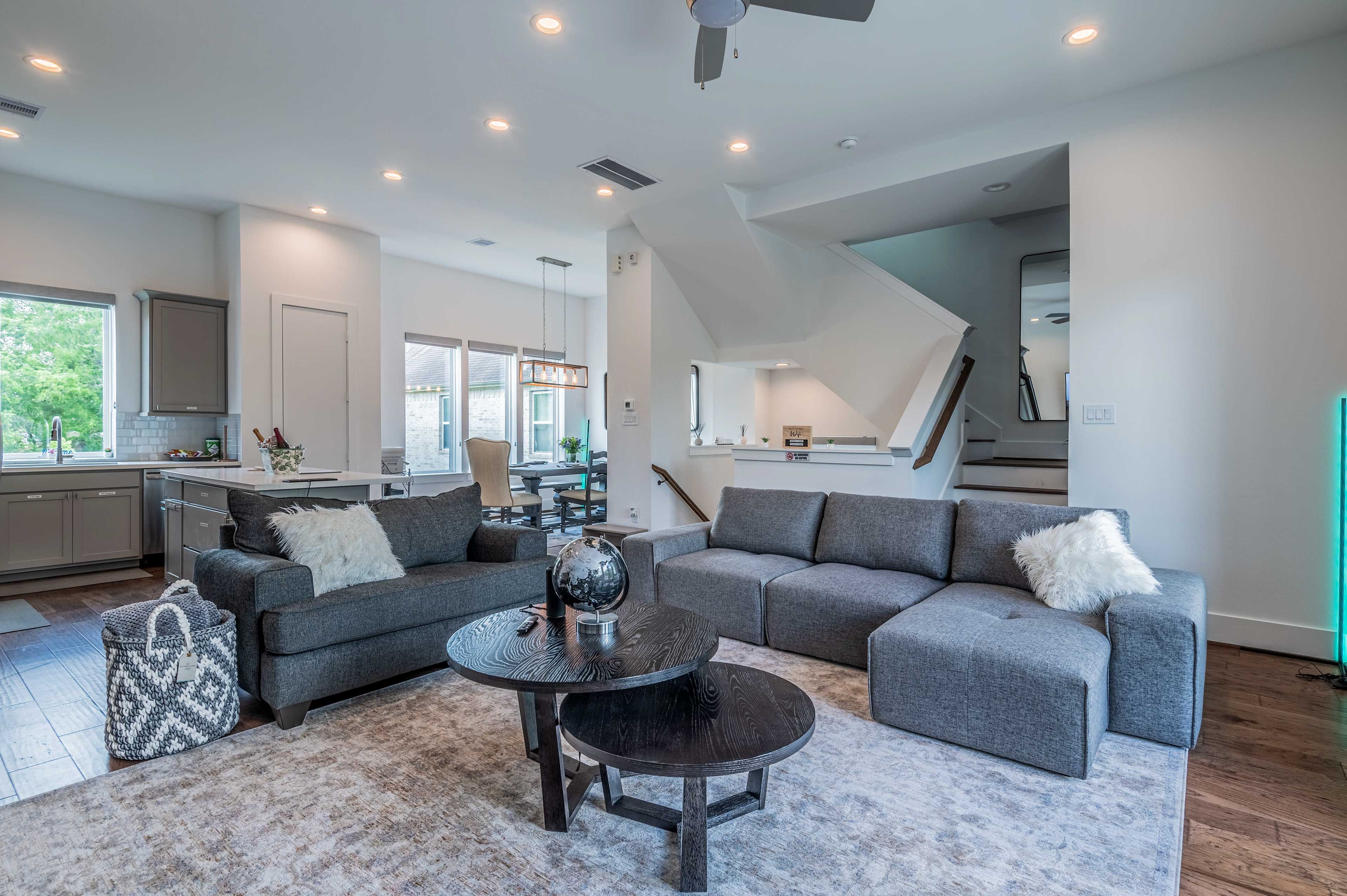 Living Room | Free WiFi