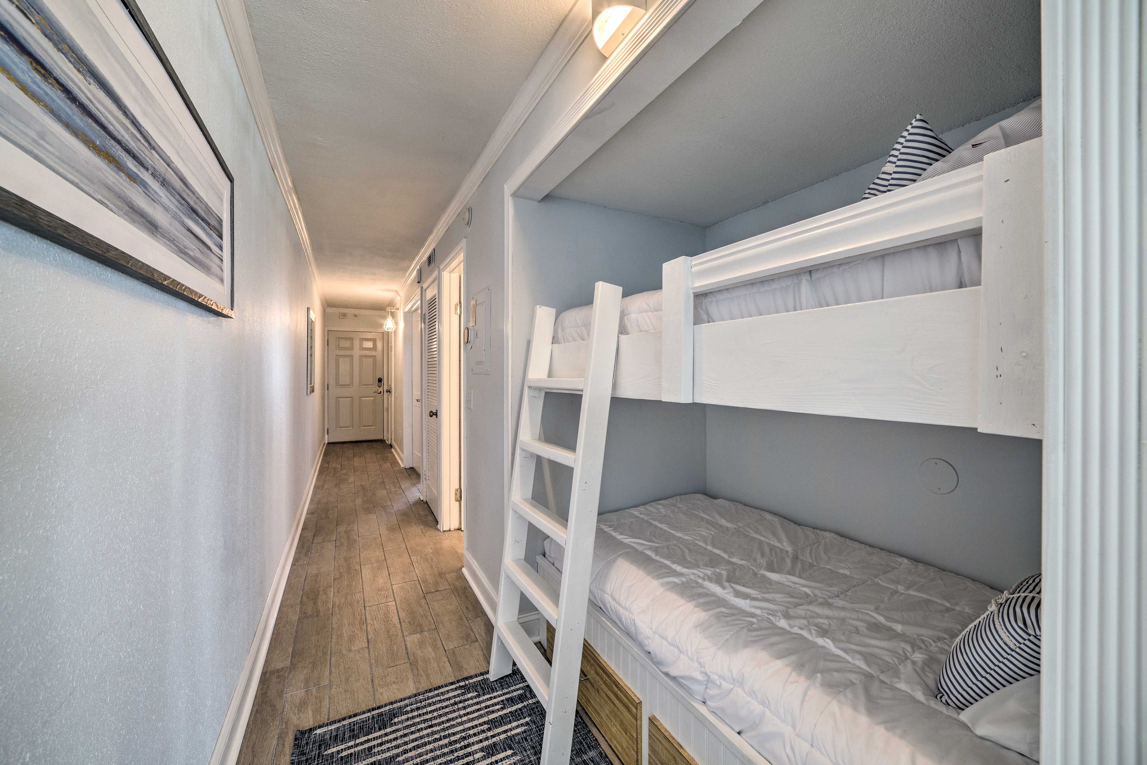 Hallway | Twin Bunk Bed