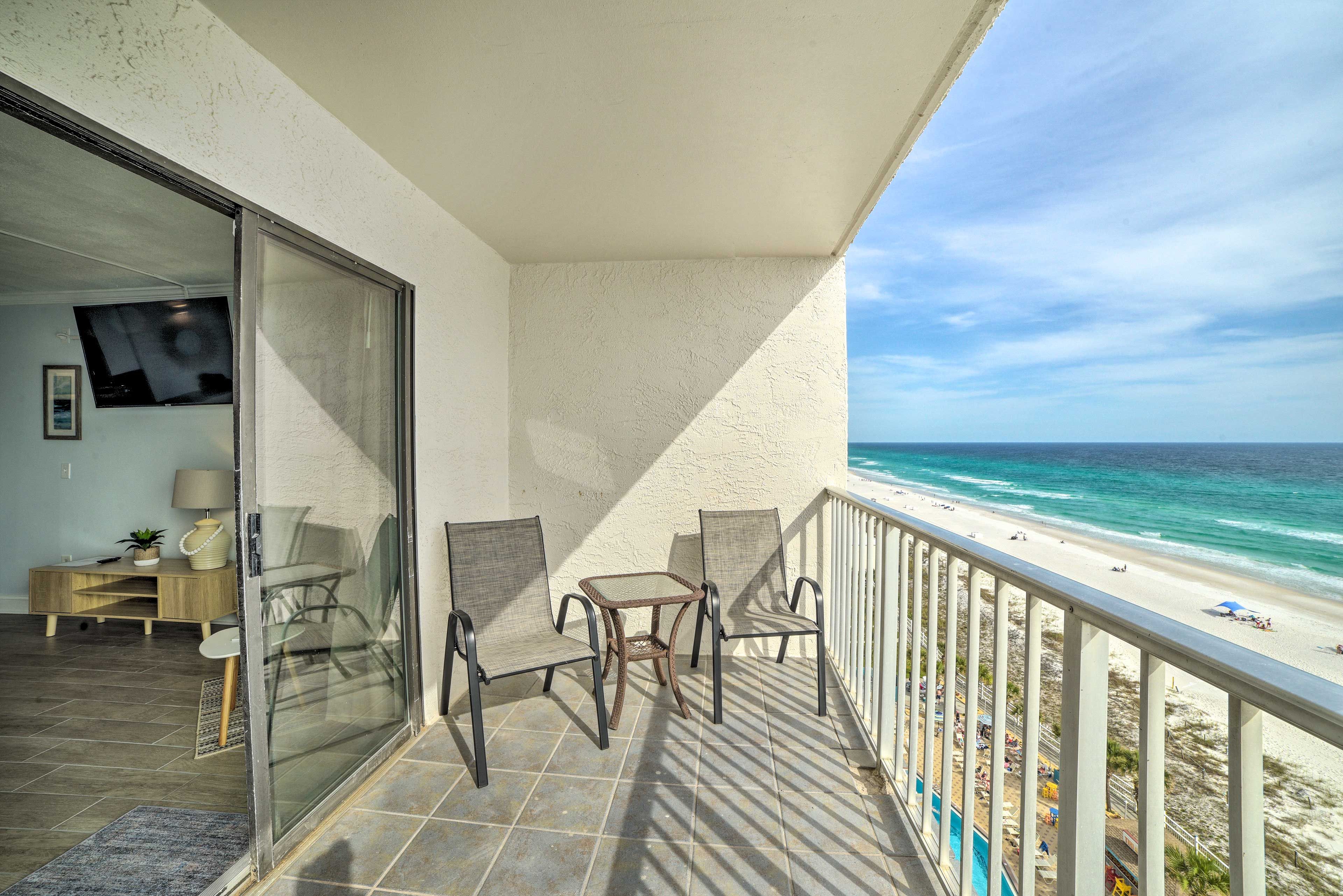 Balcony | Outdoor Seating