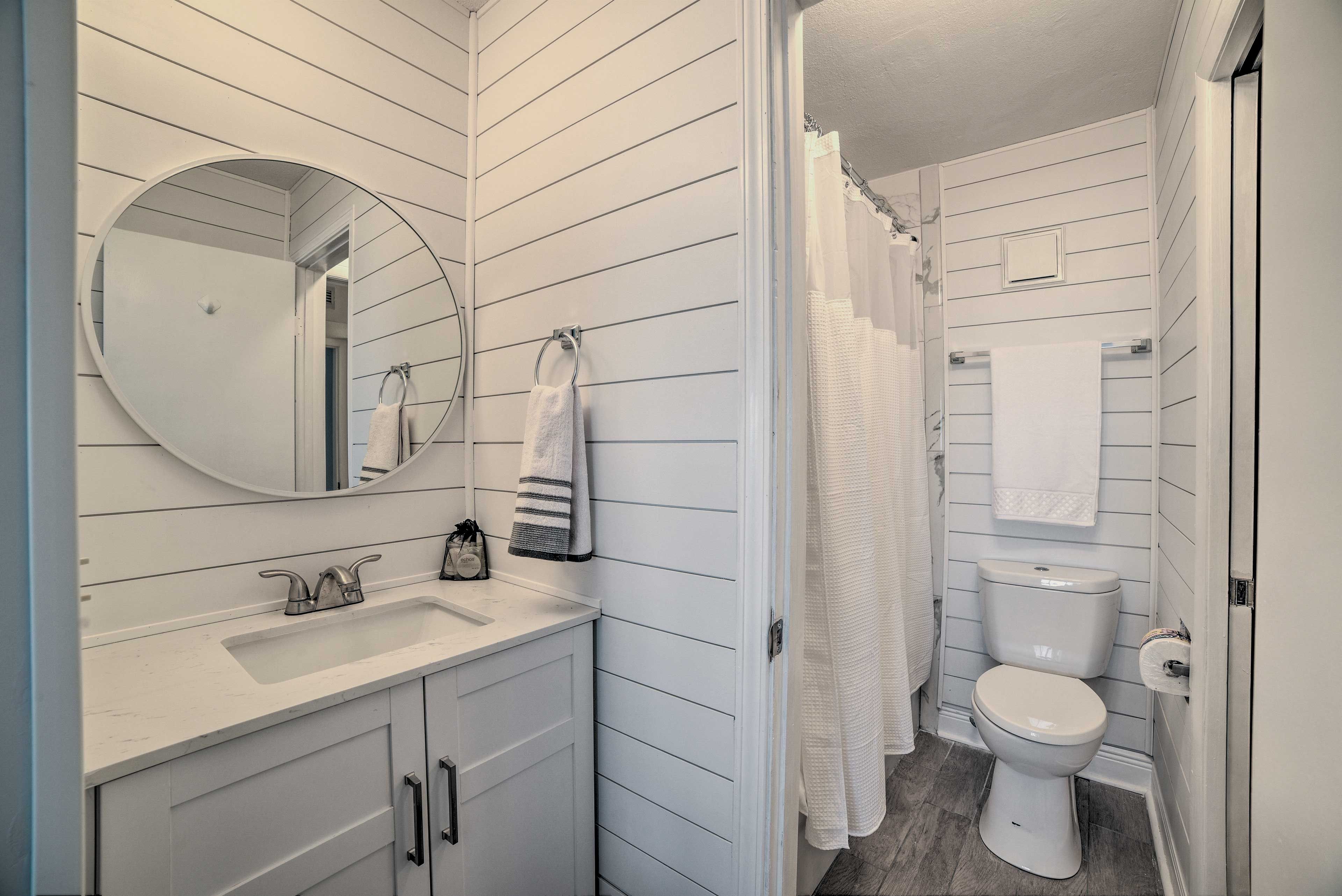 Full Bathroom