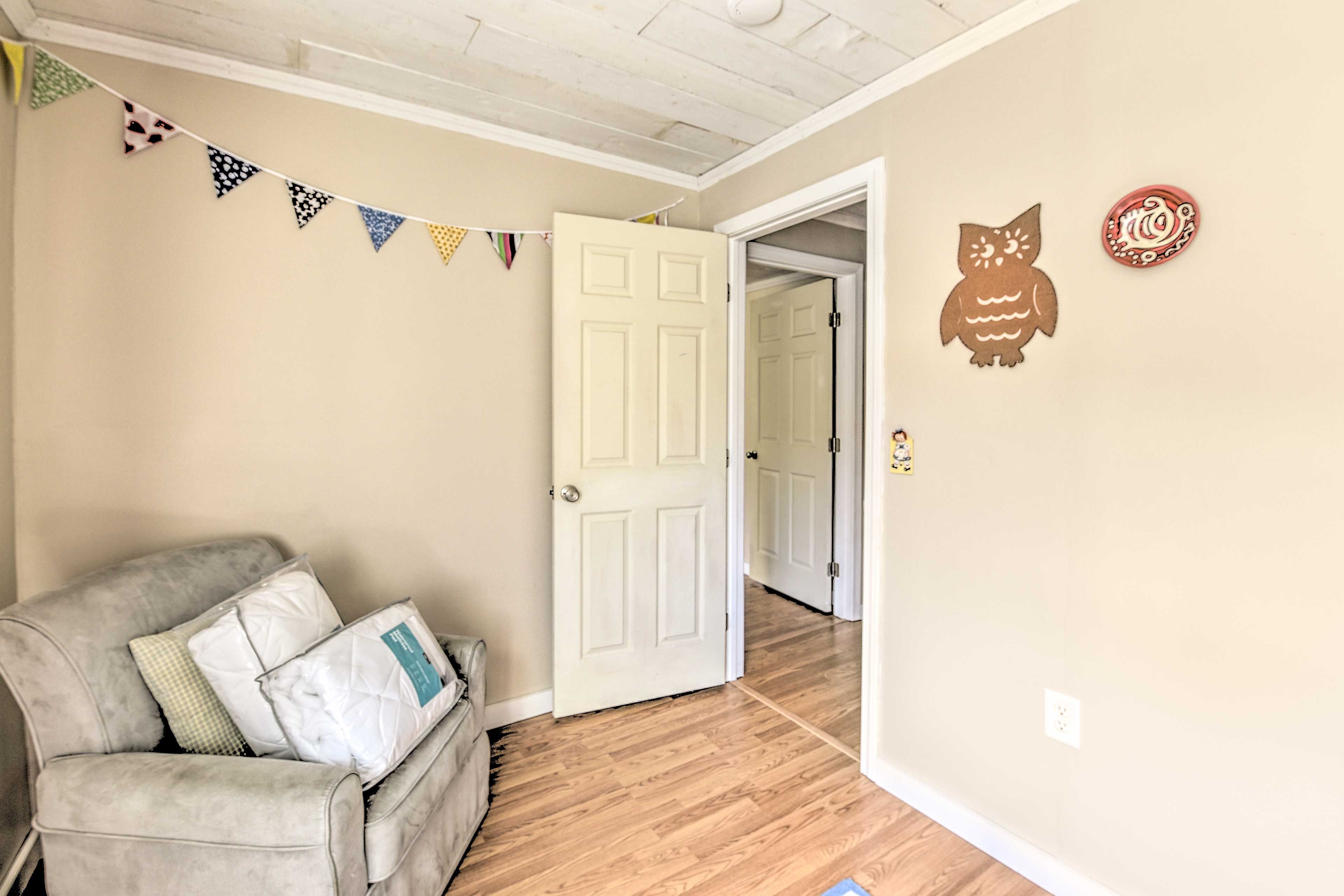 Bedroom 3 | Additional Sleeping | Pack 'n Play