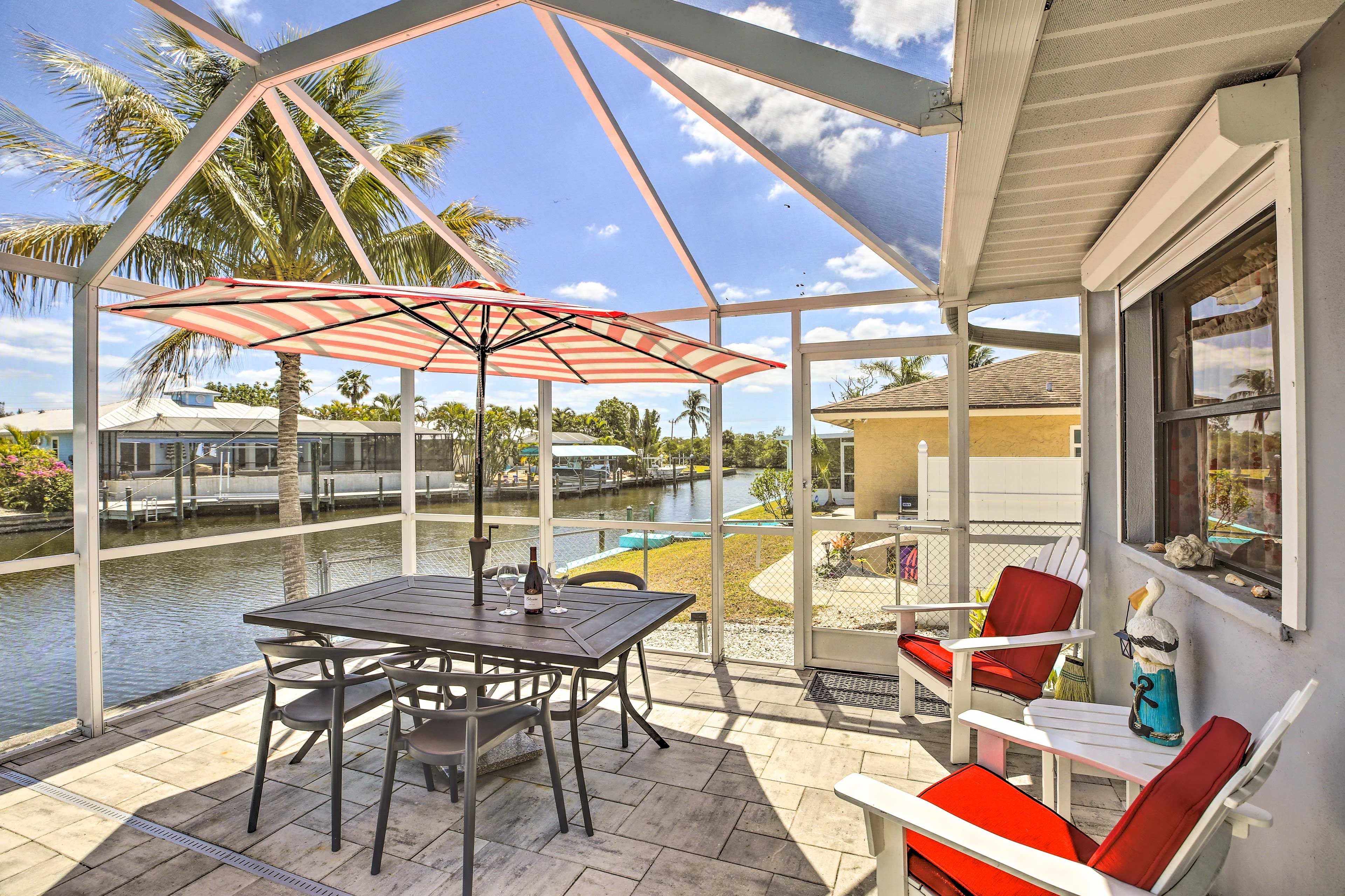 Lanai | Dining Area