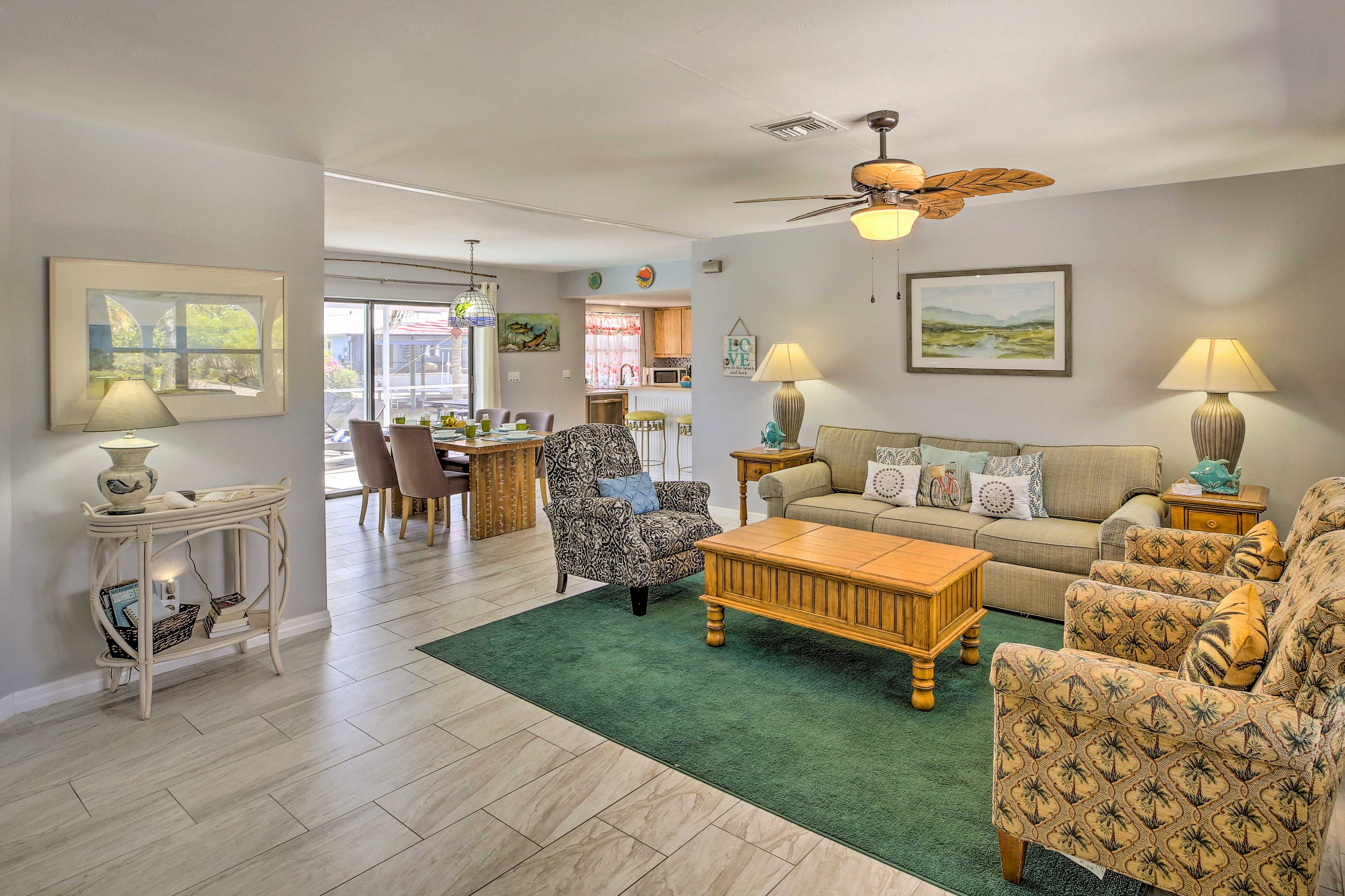 Living Room | Dining Area