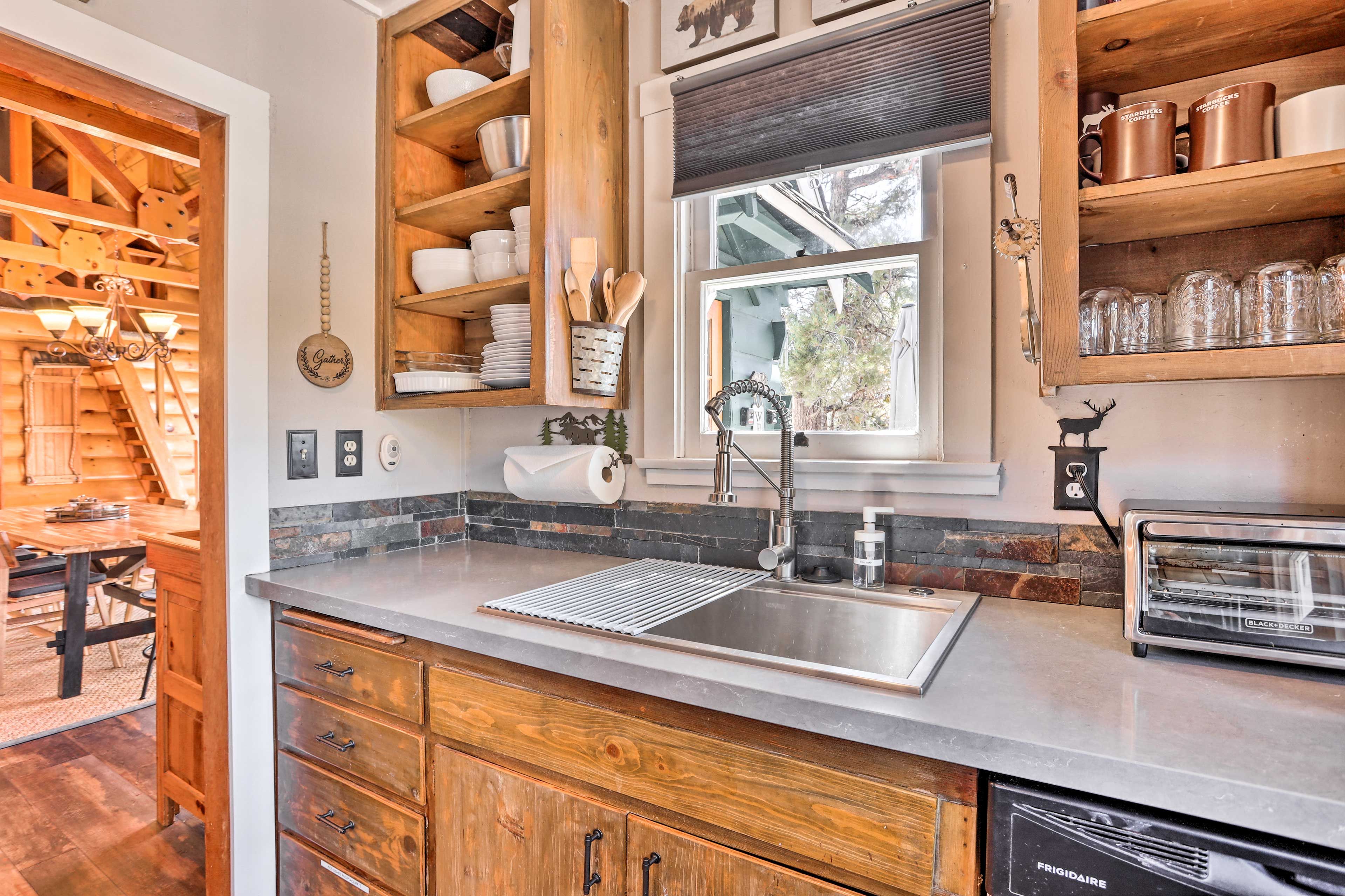 Kitchen | Fully Equipped | Main Floor