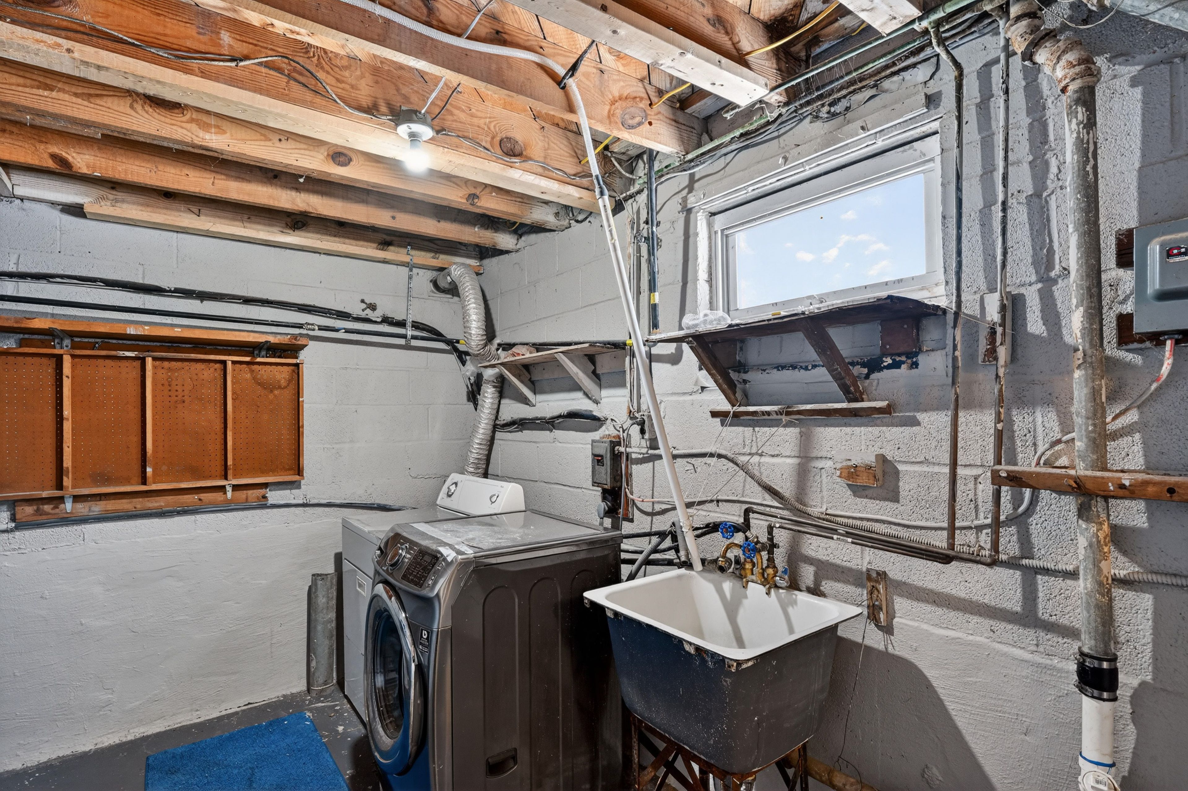 Laundry Area | Washer/Dryer | Iron/Board