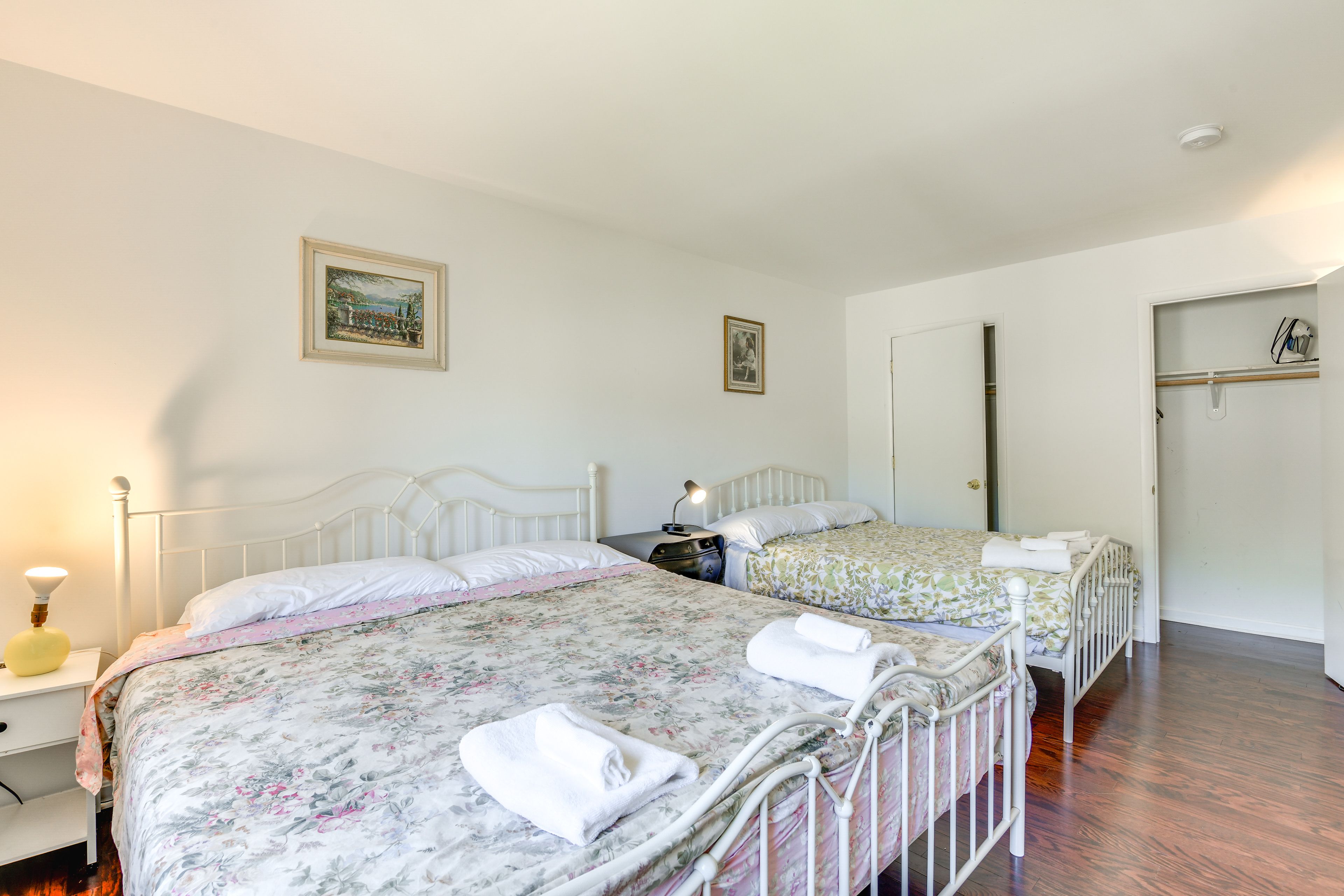 Bedroom | King Bed | Full Bed | Linens Provided