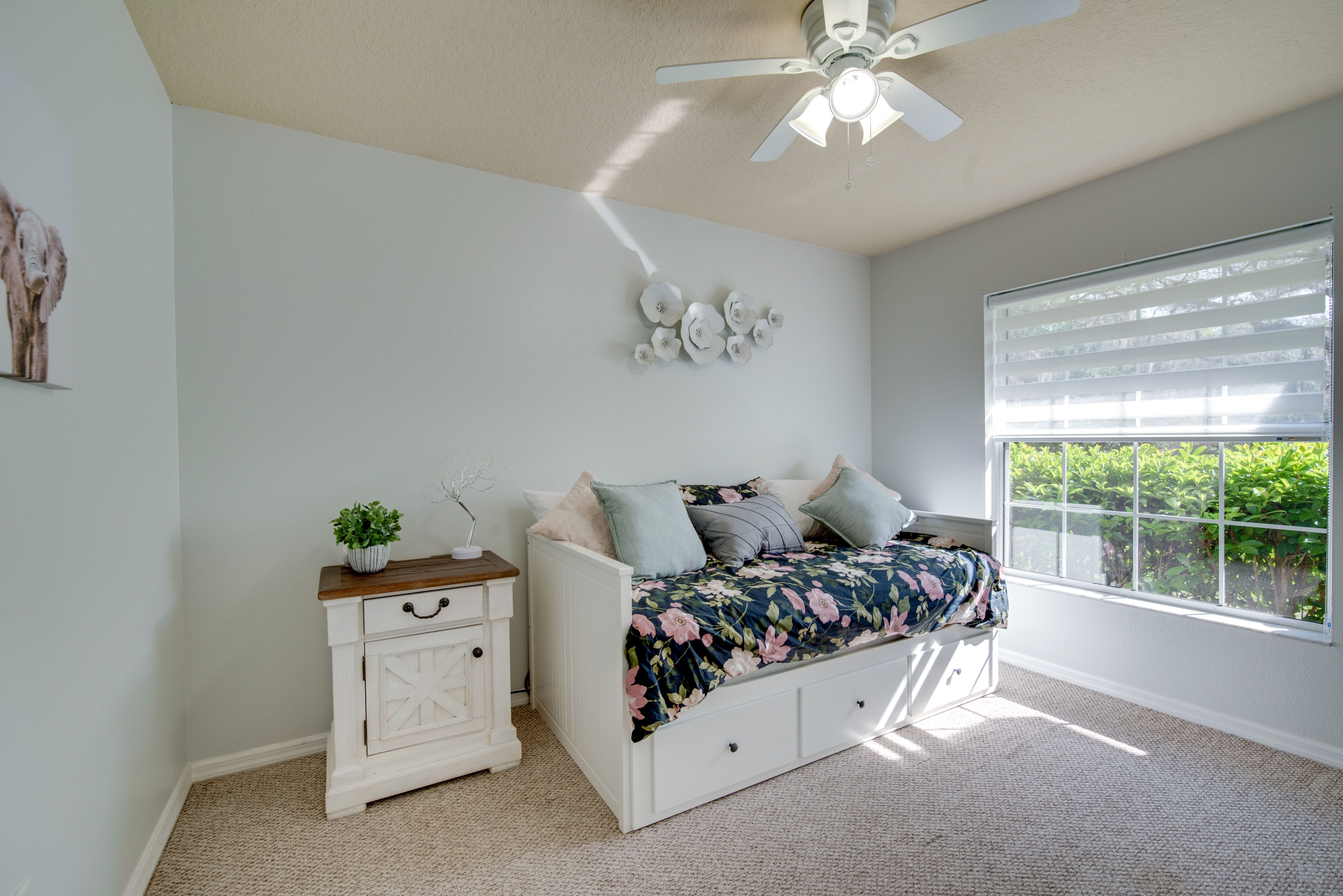 Bedroom 3 | King Daybed
