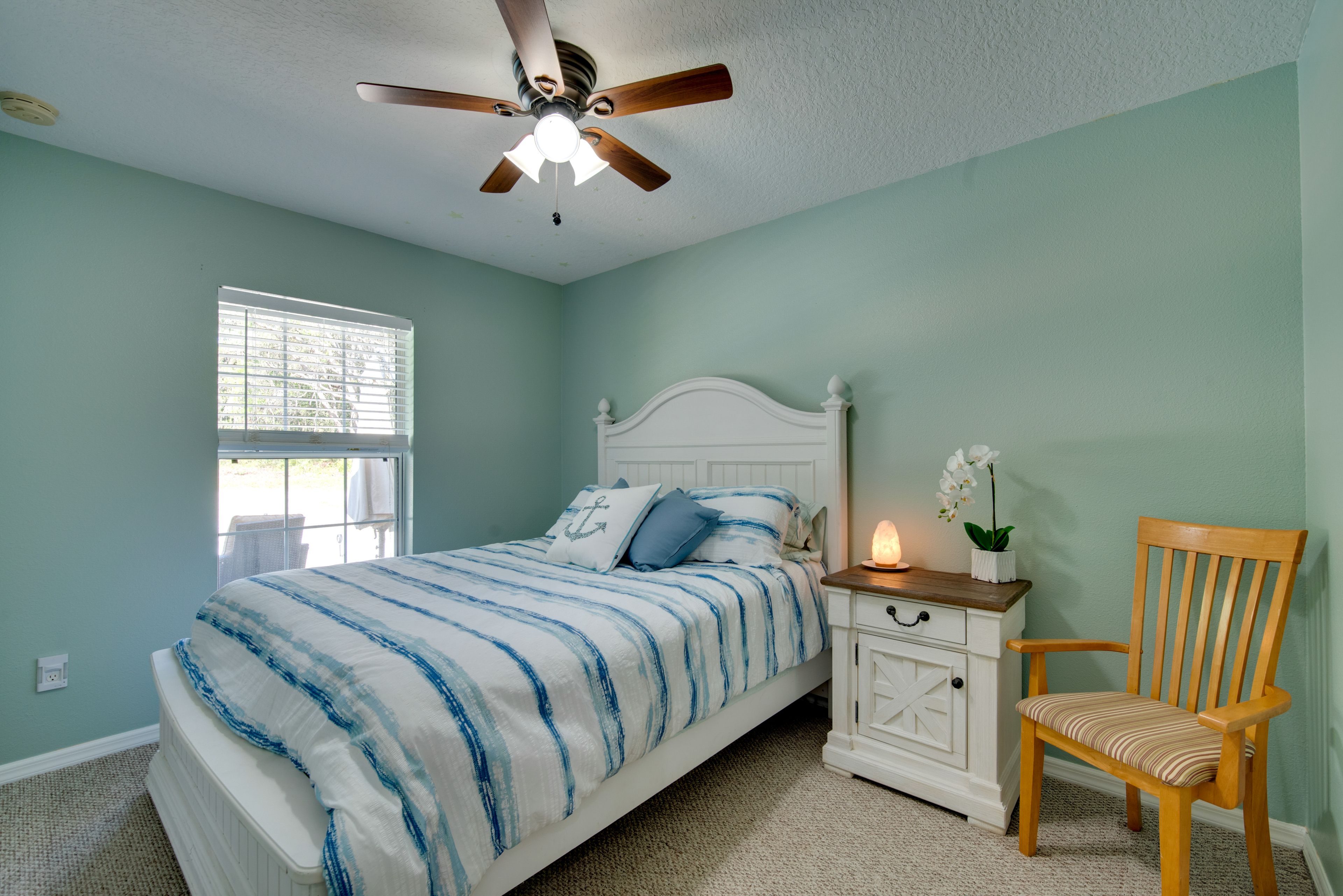Bedroom 2 | Queen Bed