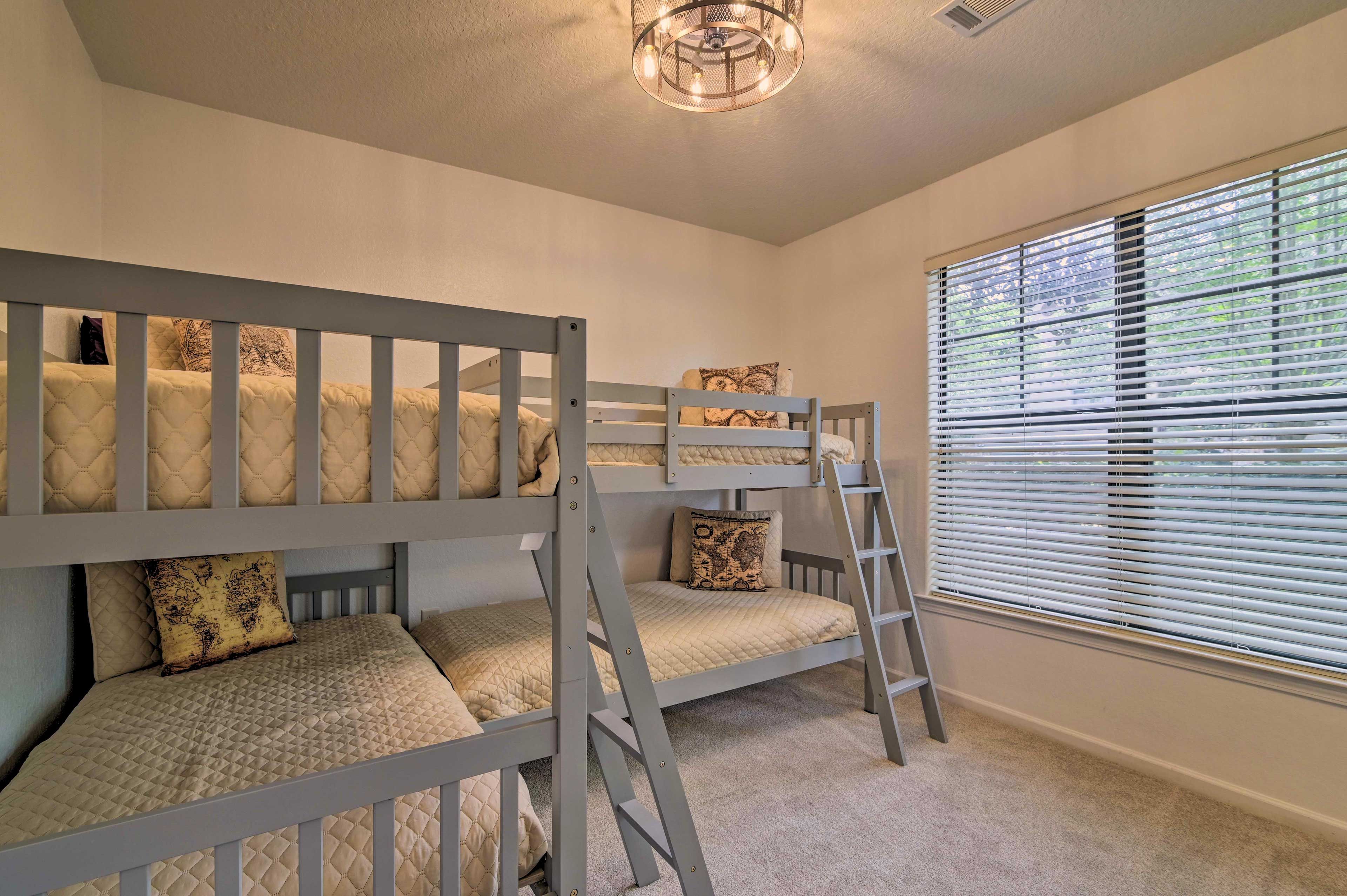 Bedroom 3 | 2 Twin Bunk Beds