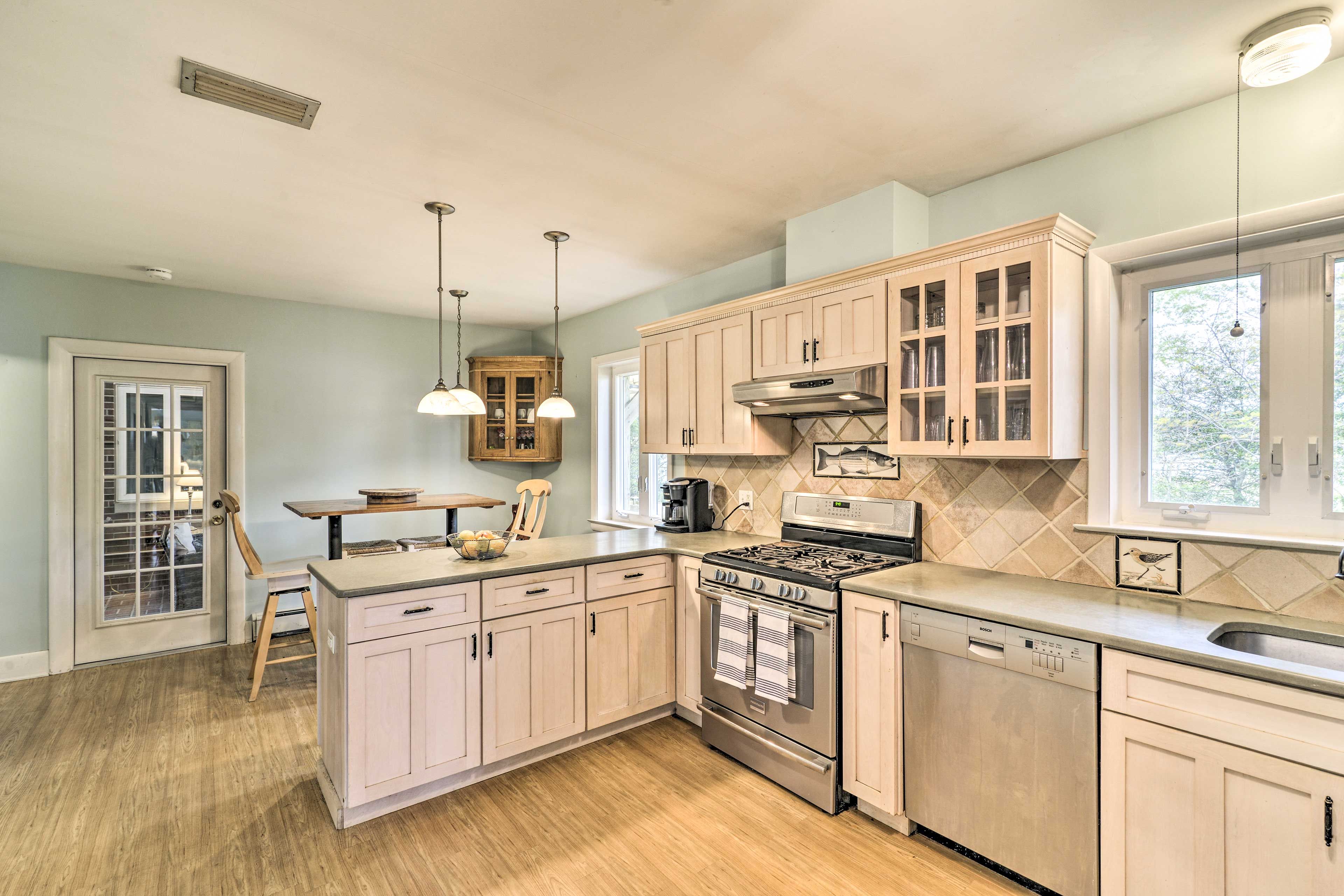 Kitchen | Fully Equipped | Toaster Oven