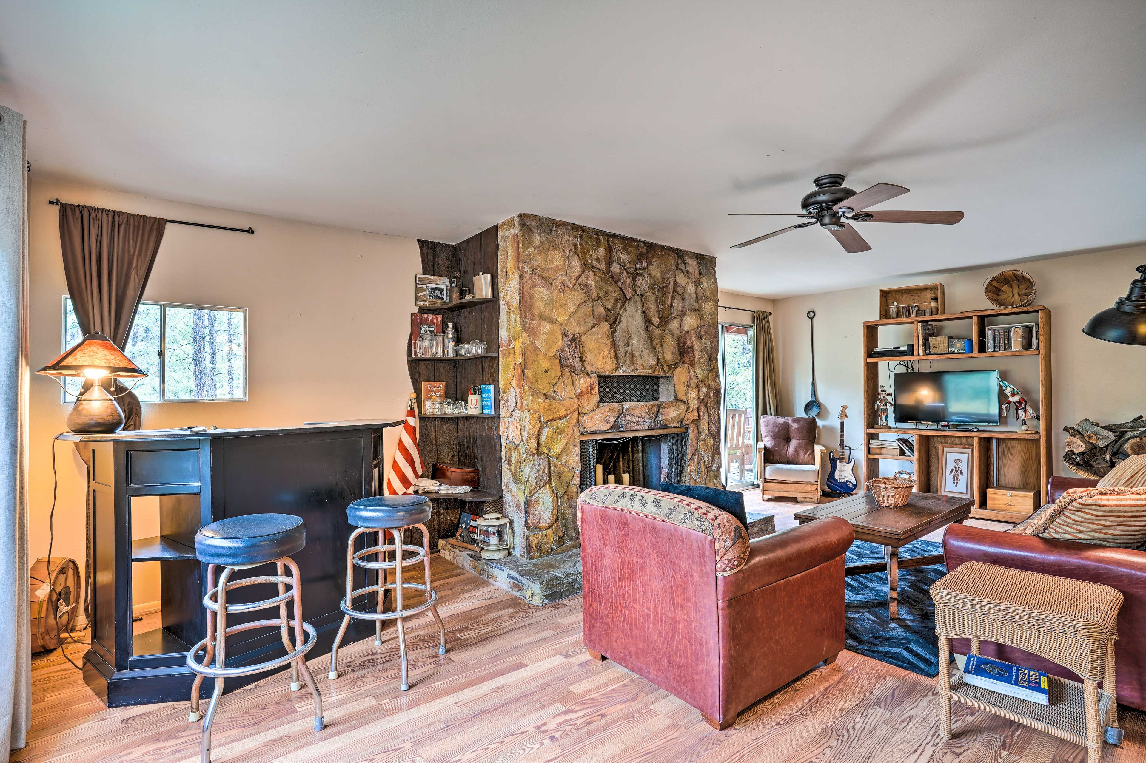 Living Room | Portable Electric Heating | Portable A/C Unit