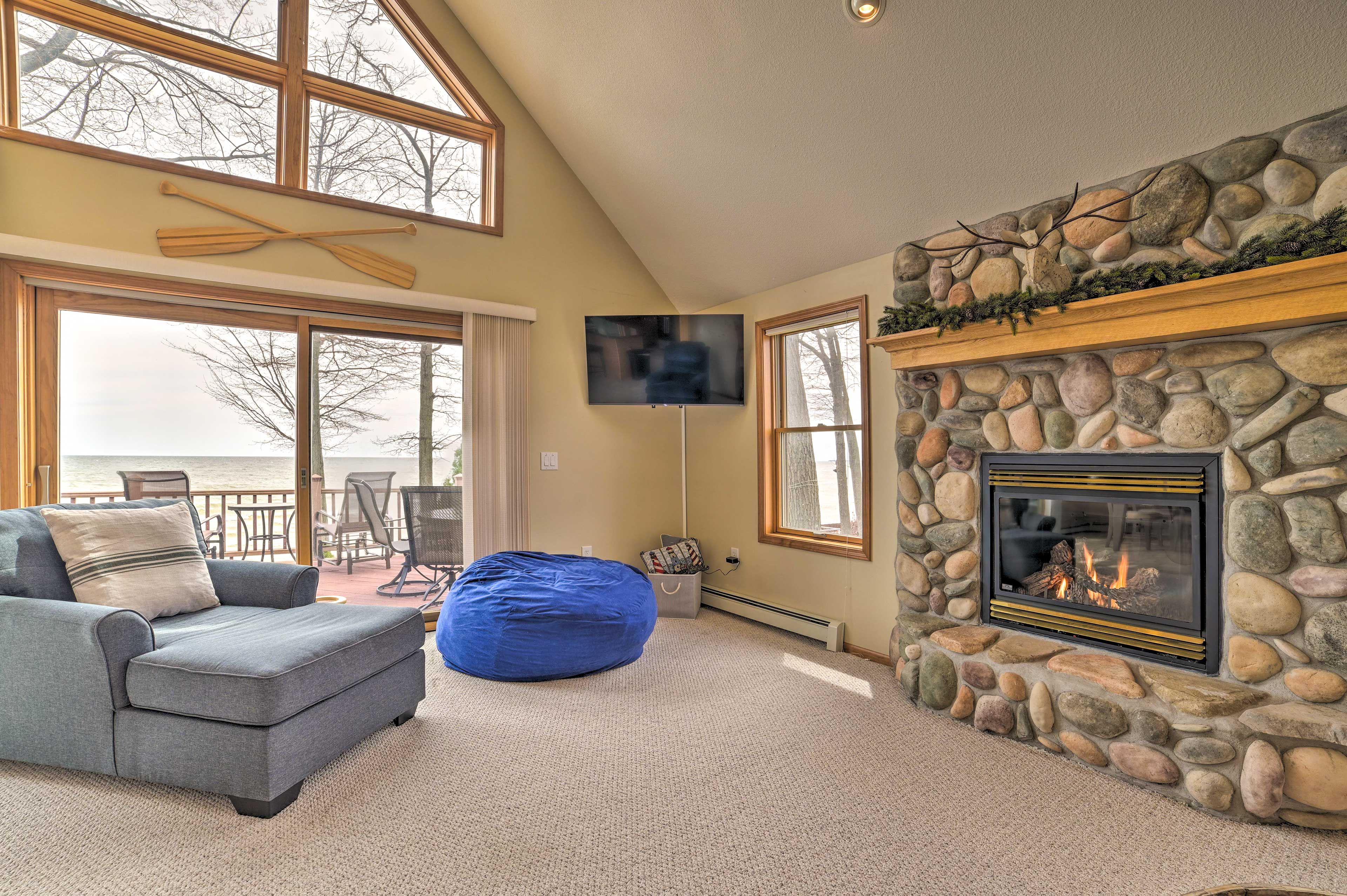 Living Room | Free WiFi