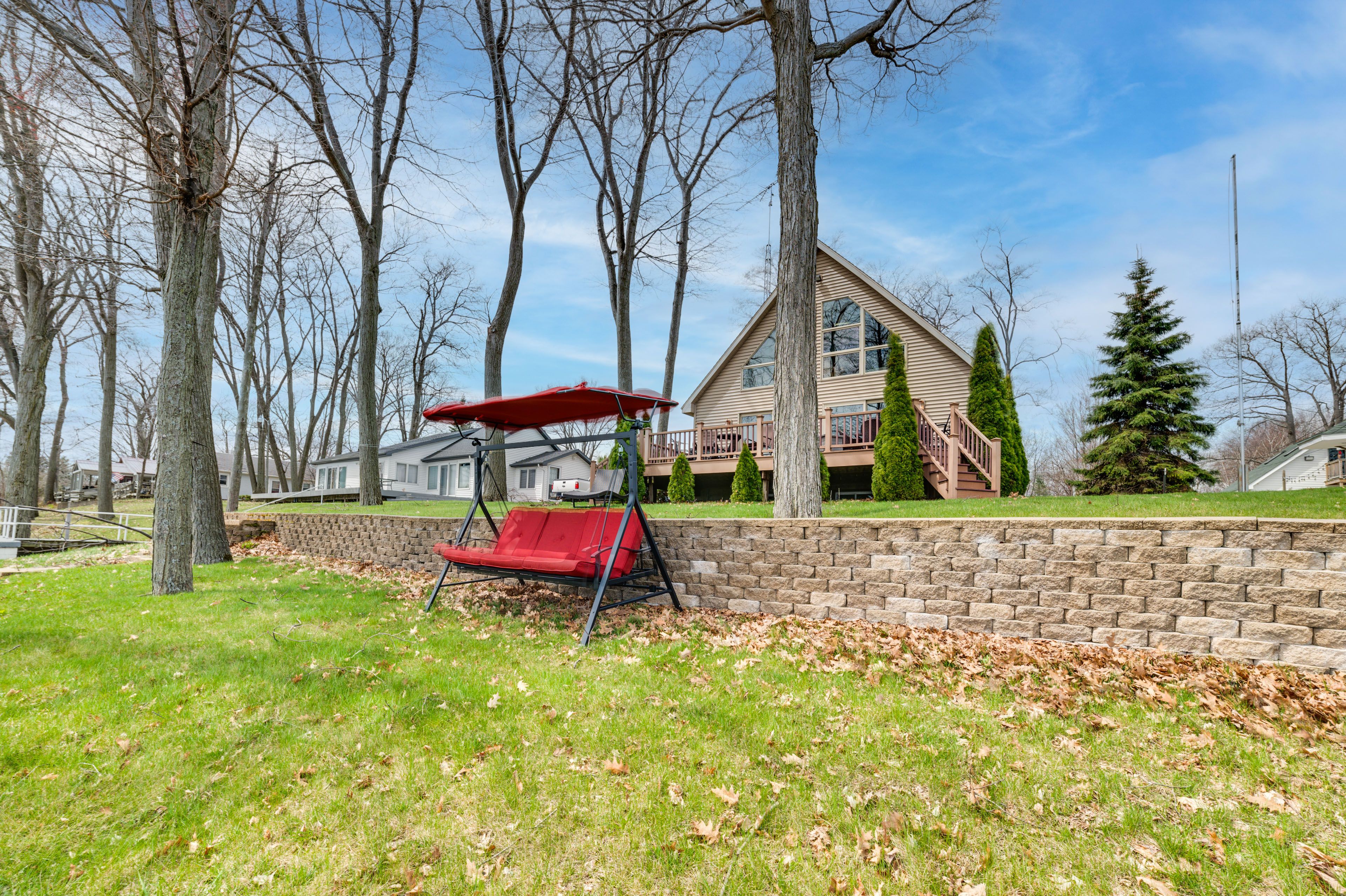Backyard | Outdoor Seating