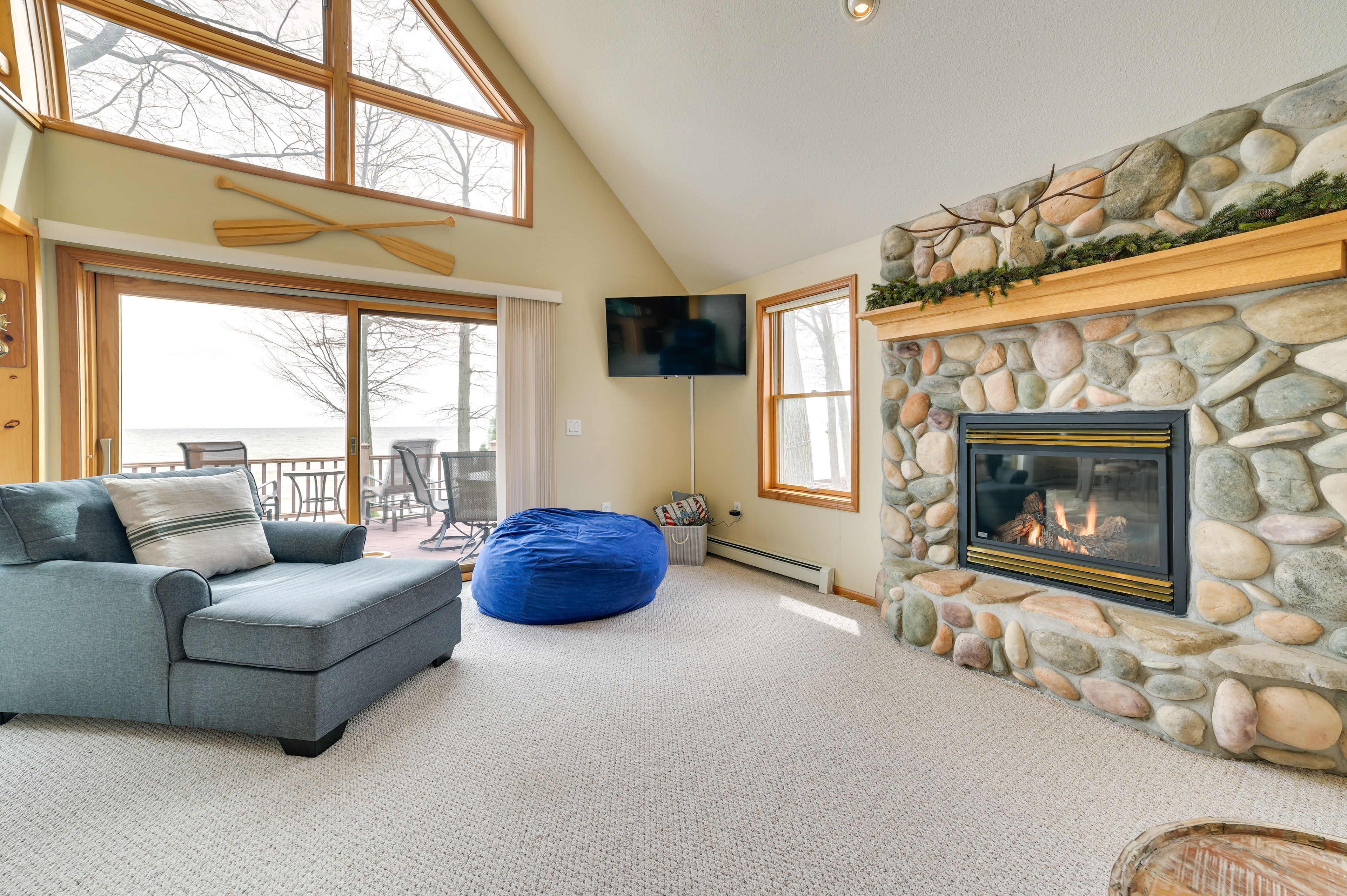 Living Room | 1st Floor | Free WiFi