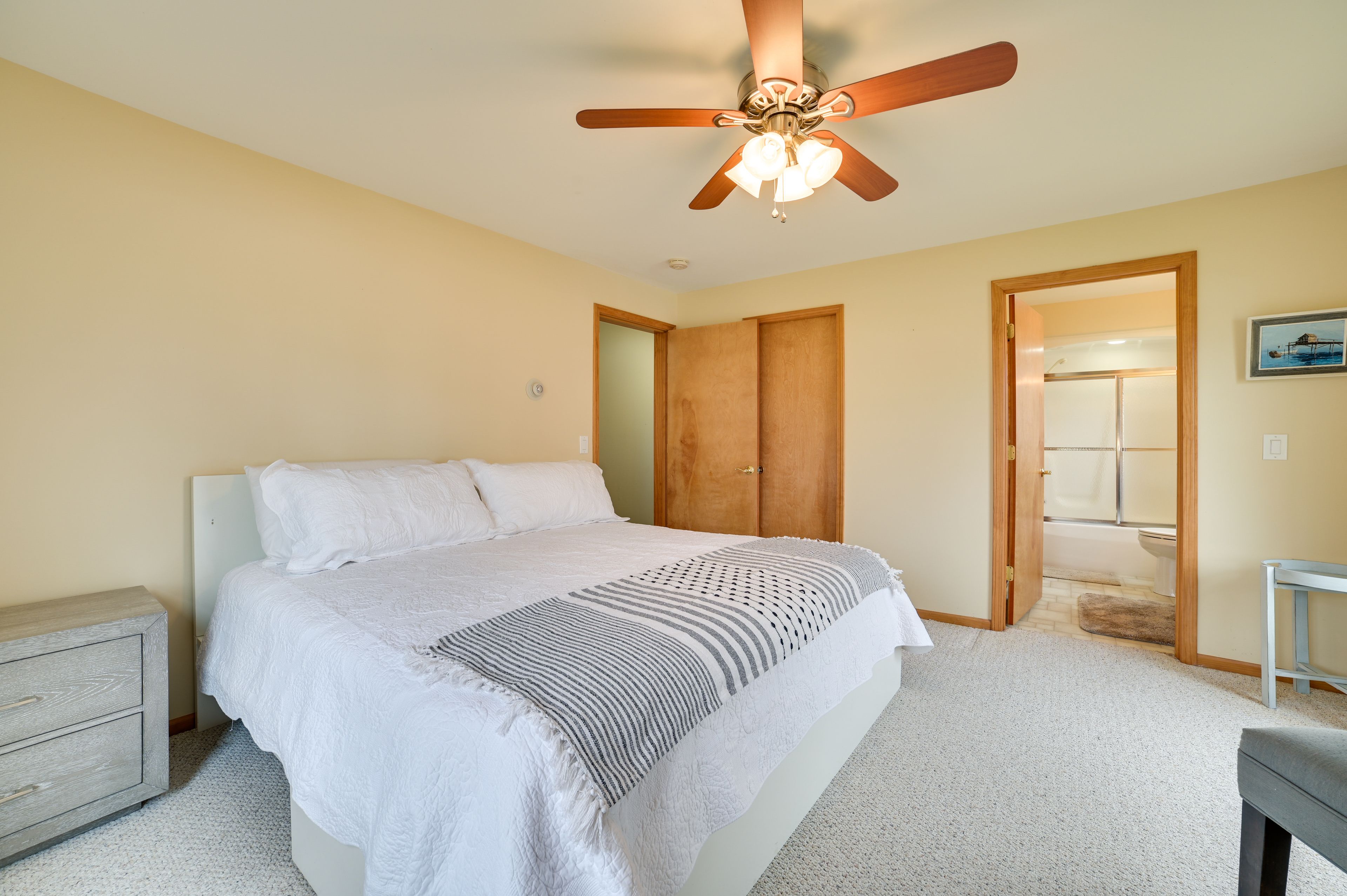 Bedroom 1 | 2nd Floor | King Bed