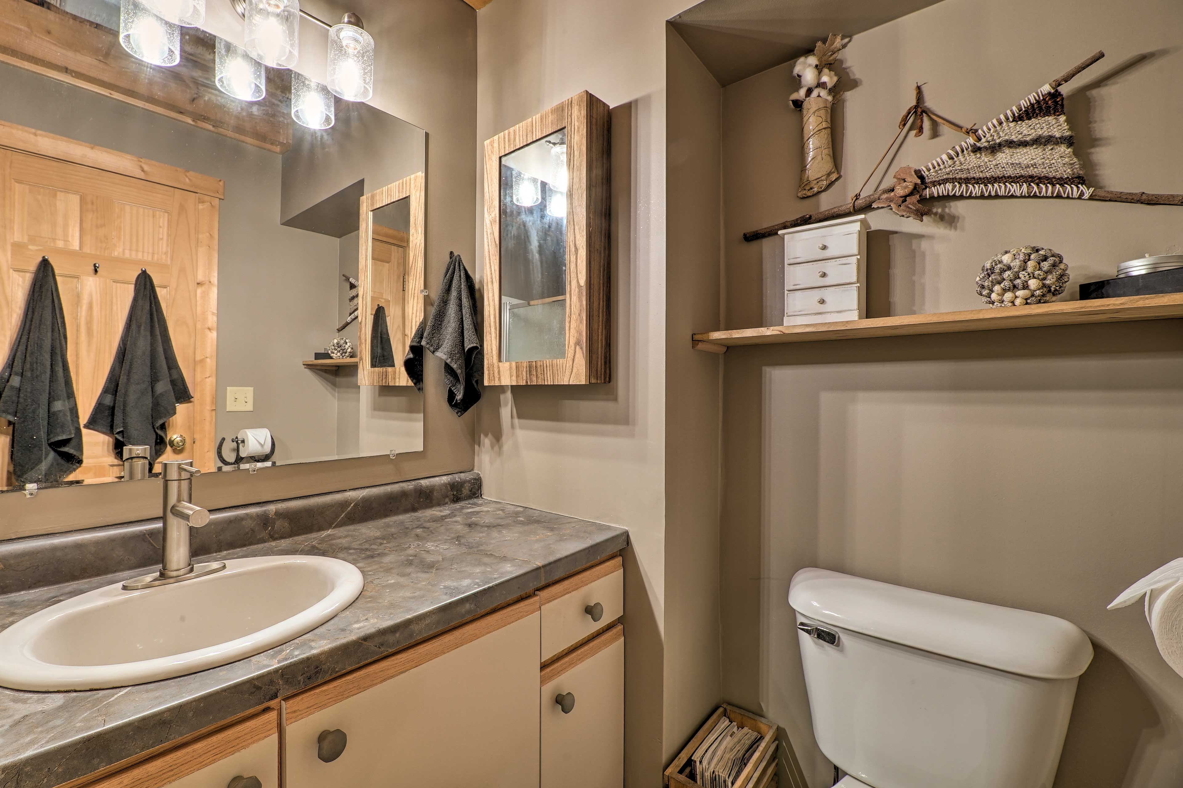 Full Bathroom