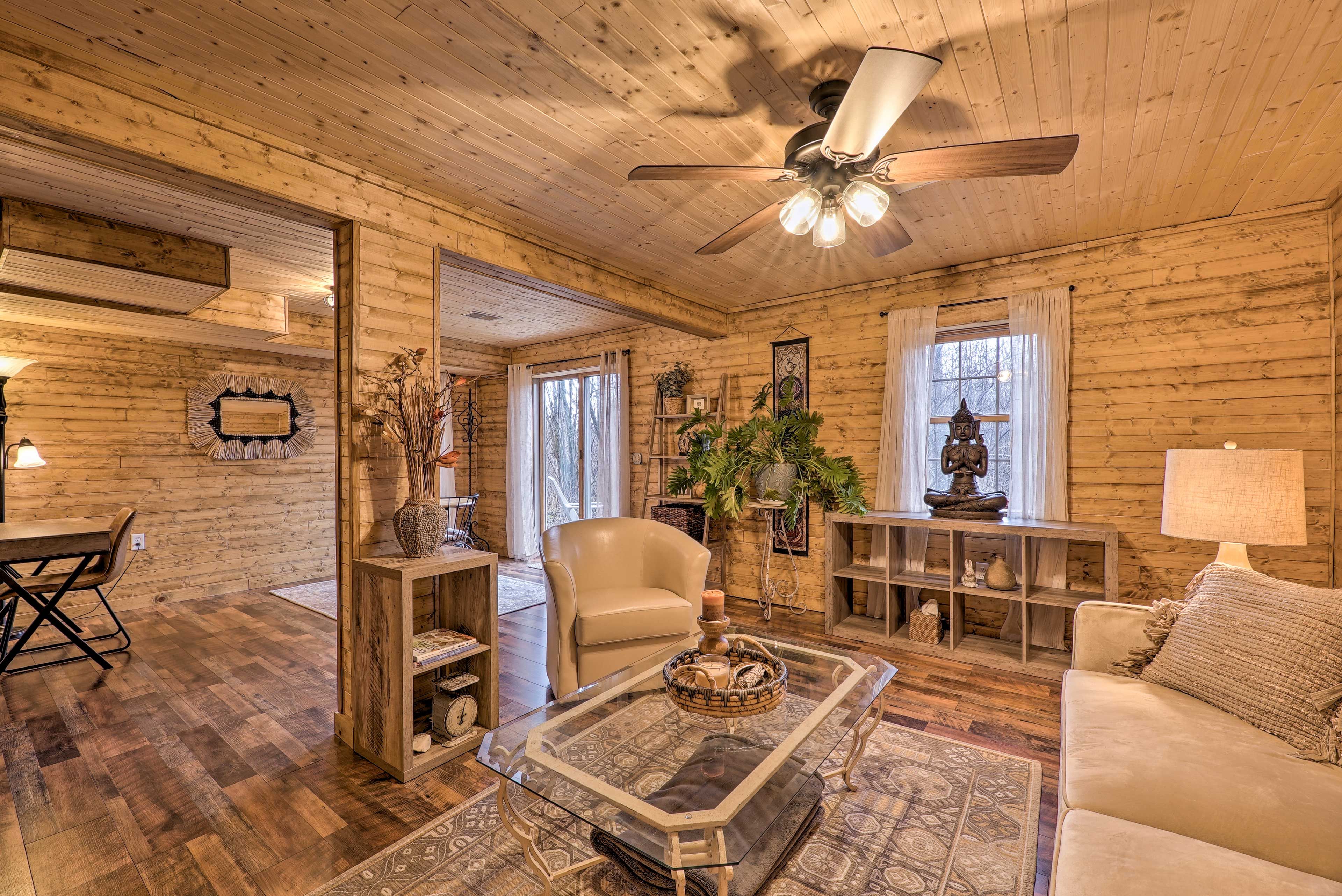 Sitting Room | Main Floor