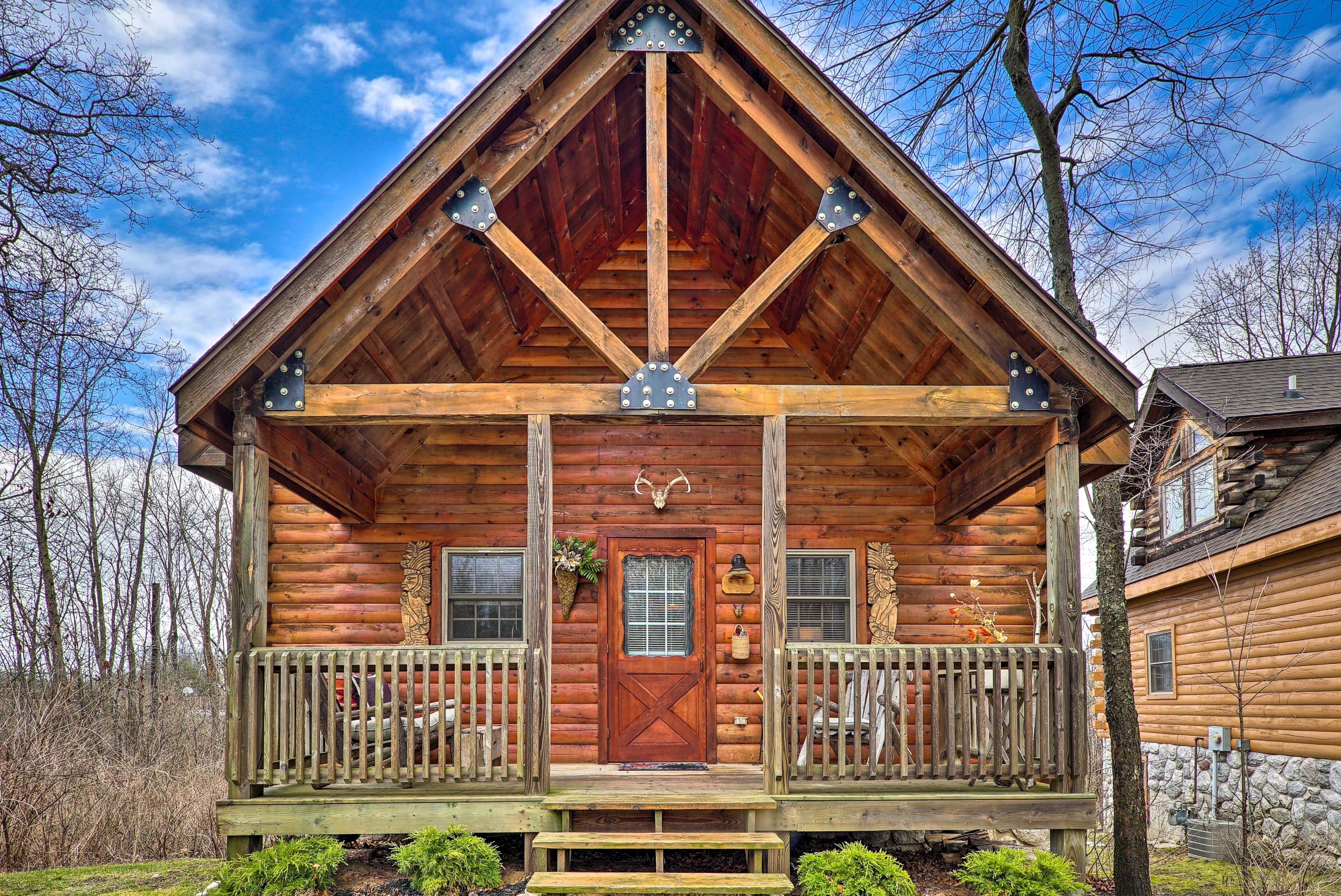 Rothbury Vacation Rental | 1,200 Sq Ft | 2BR | Loft | 2BA | Stairs Required